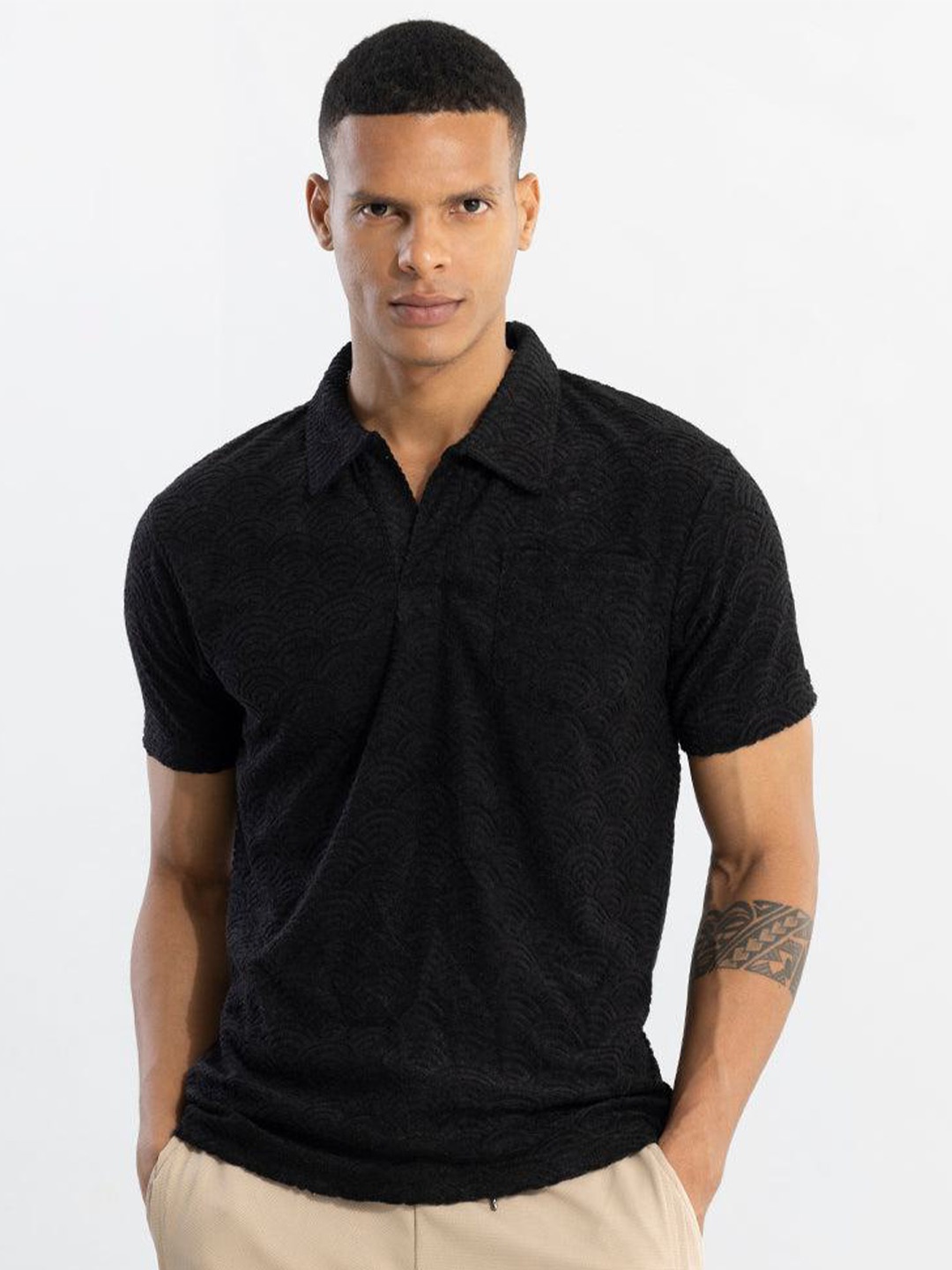 

Snitch Black Self Design Polo Collar Slim Fit T-shirt