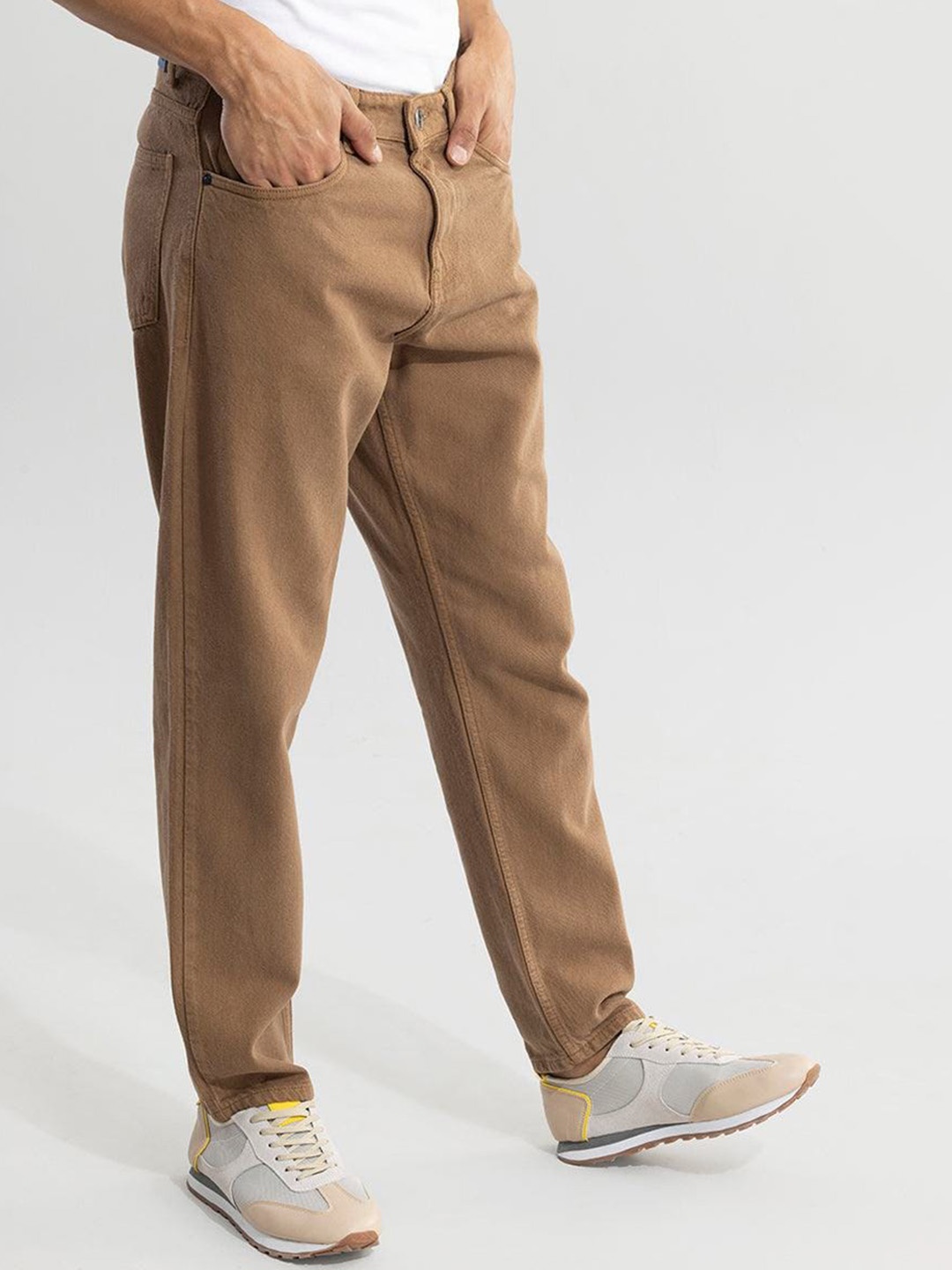 

Snitch Men Brown Wide Leg Mid-Rise Coloured Shade Clean Look Cotton Jeans
