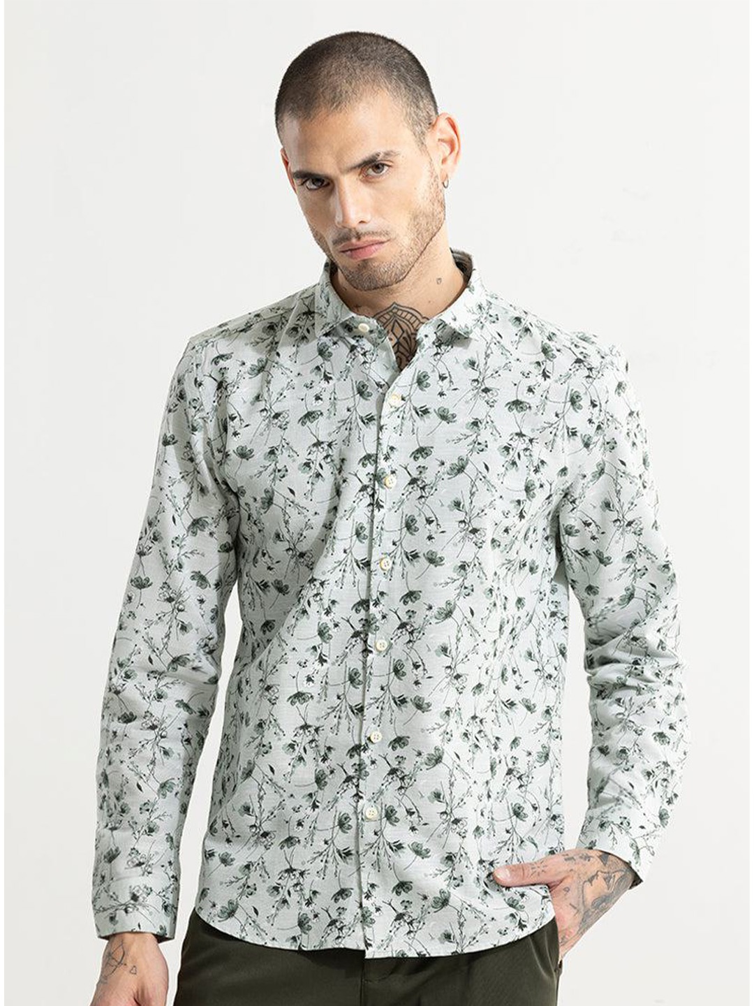 

Snitch Green Classic Slim Fit Floral Printed Linen Casual Shirt