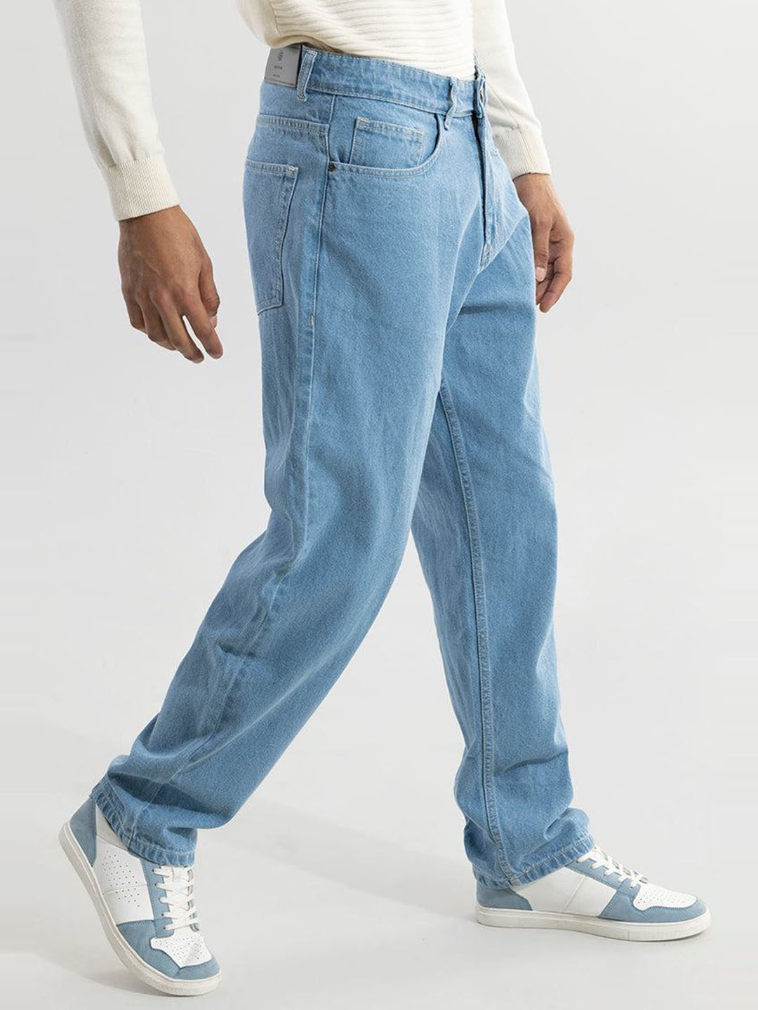 

Snitch Men Blue Baggy Fit Clean Look Stretchable Jeans