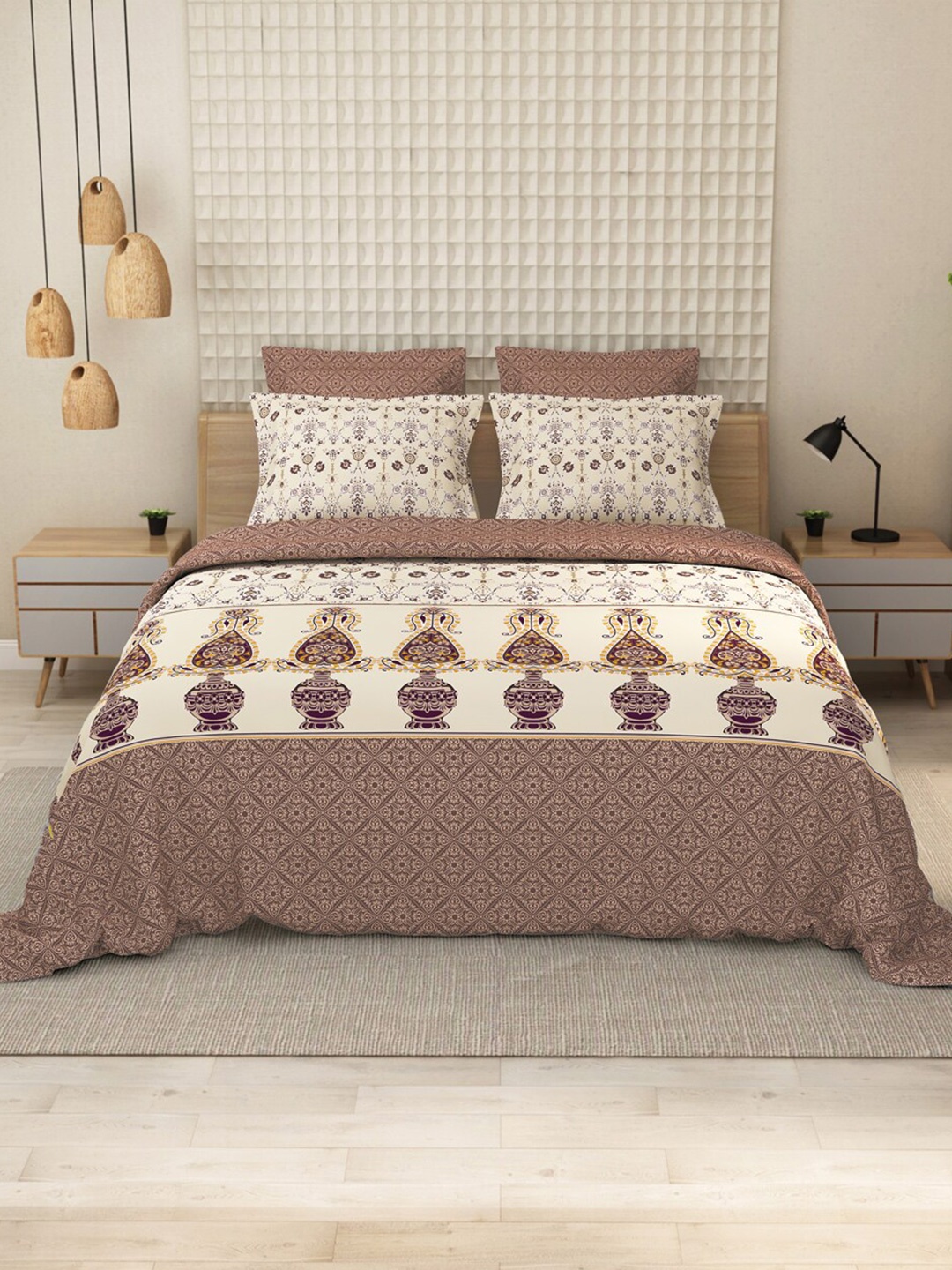 

LABHAM Every Day Maroon Geometric 180 TC Cotton King Bedsheet with 2 Pillow Covers