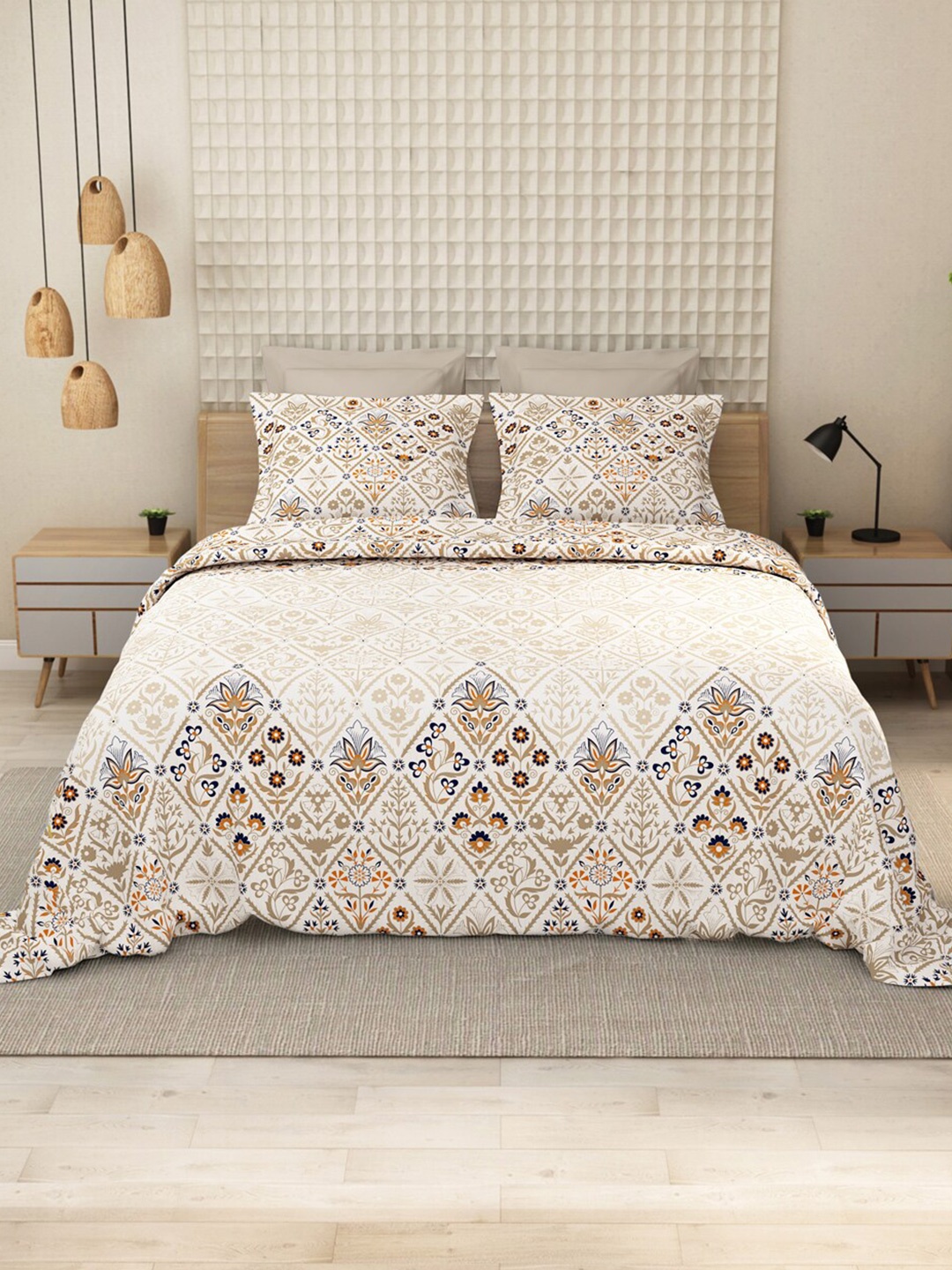 

LABHAM Beige & White Geometric Printed Cotton 144 TC King Bedsheet with 2 Pillow Covers