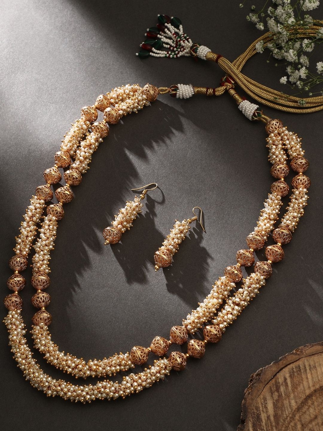 

AccessHer Gold Plated Pearls Beaded Jewellery Set