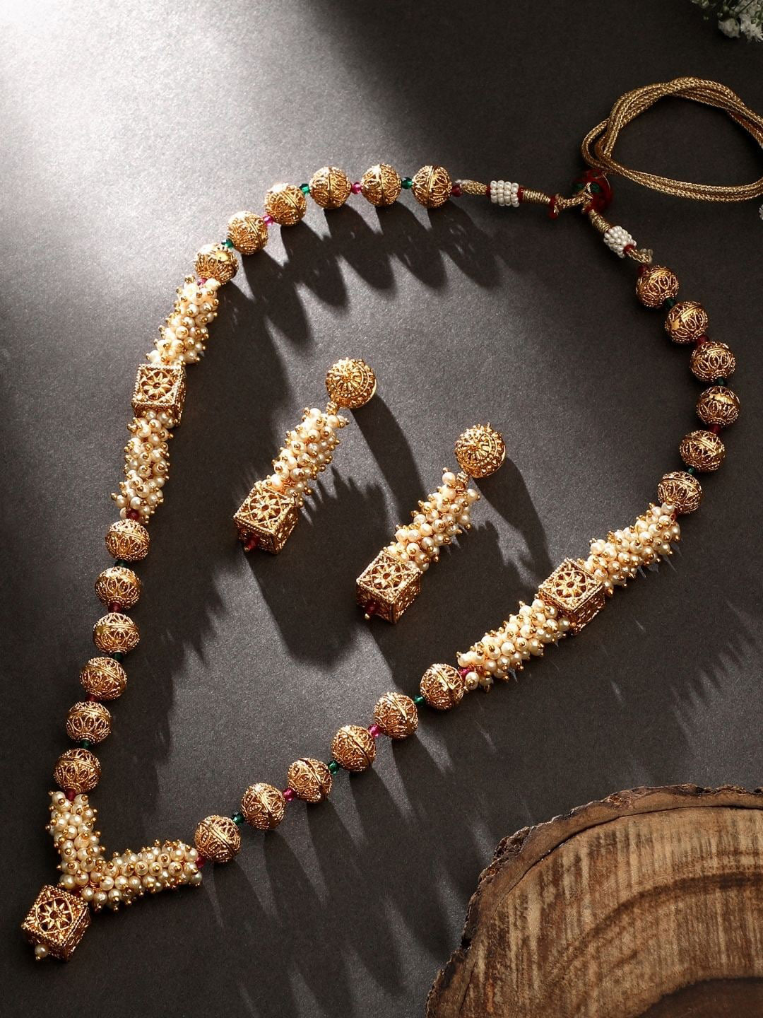 

AccessHer Gold Plated Pearl Beaded Jewellery Set