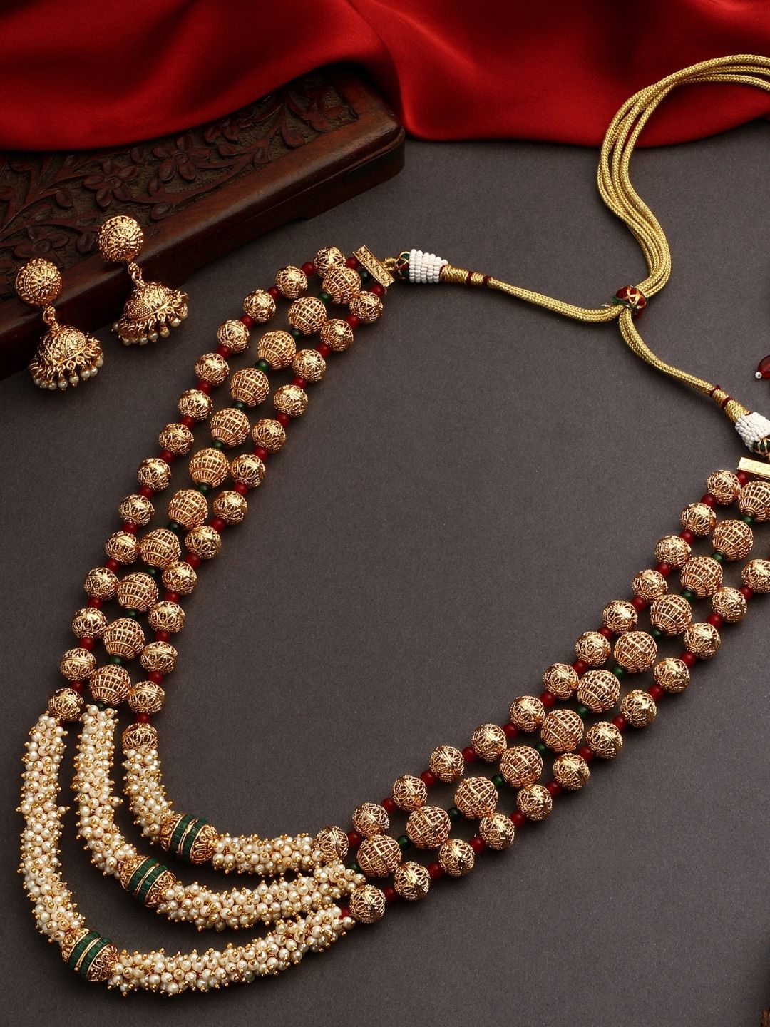 

AccessHer Gold-Plated Pearl Beaded Jewellery Set