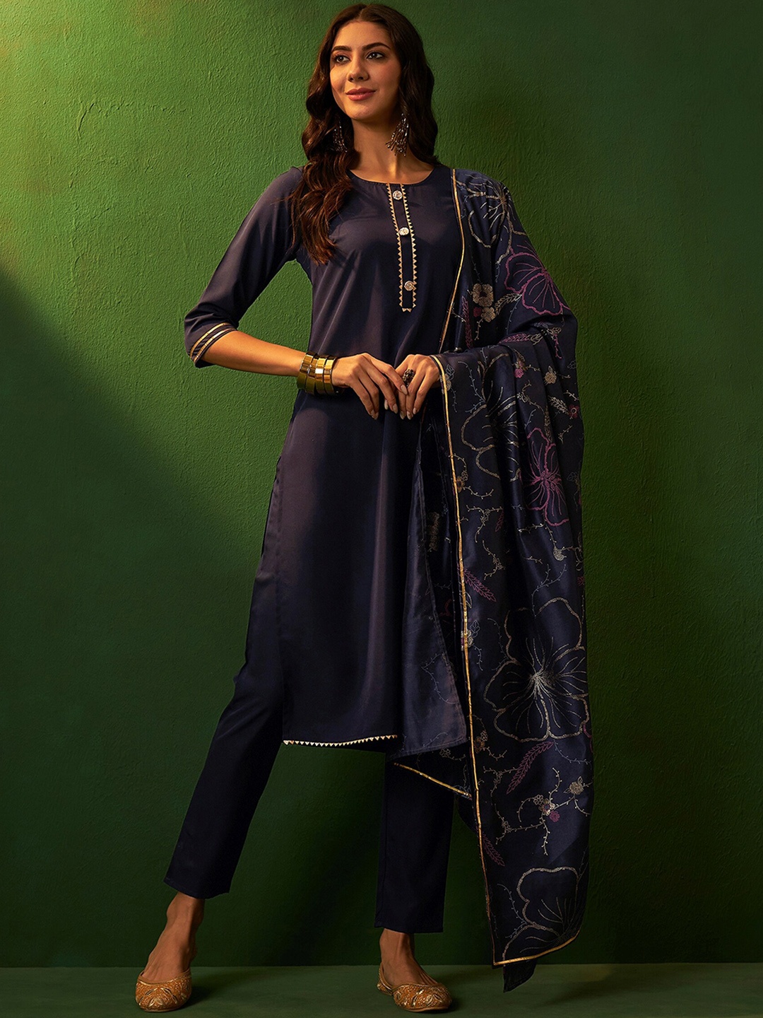 

Sangria Round Neck Straight Kurta Trousers & Dupatta Set, Navy blue