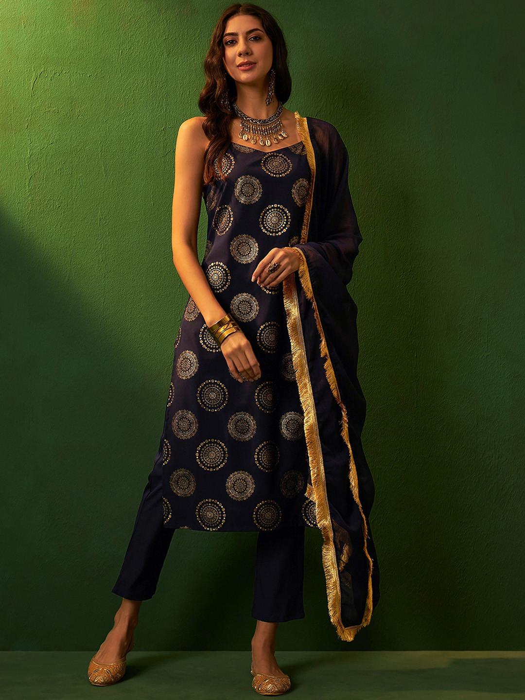 

Sangria Printed Straight Kurta With Trouser & Dupatta Set, Navy blue