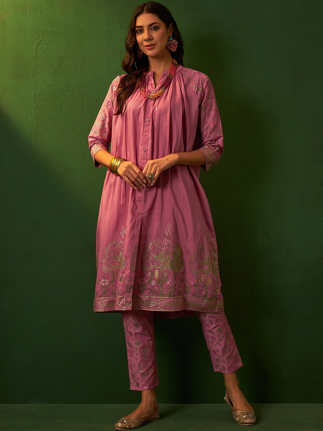 

Sangria Printed A-Line Kurta With Trouser Set, Pink