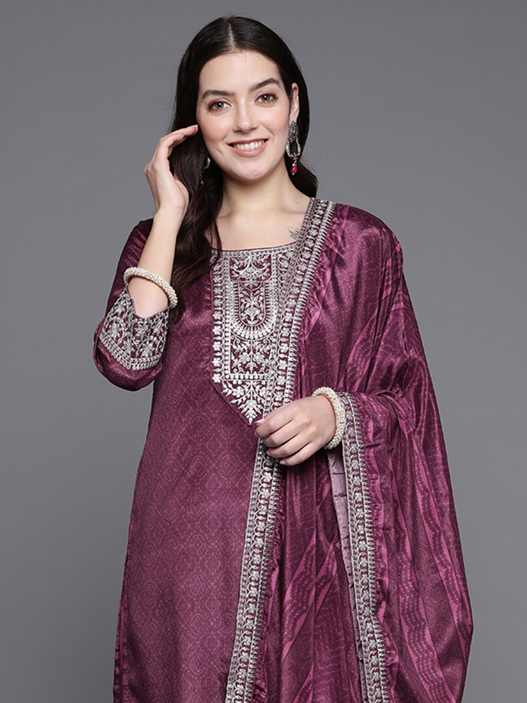 

Indo Era Women Ethnic Motifs Embroidered Sequinned Kurta with Palazzos & With Dupatta, Maroon