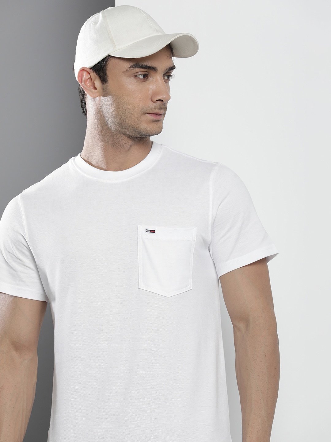 

Tommy Hilfiger Pure Cotton Pocket Slim Fit T-shirt, White