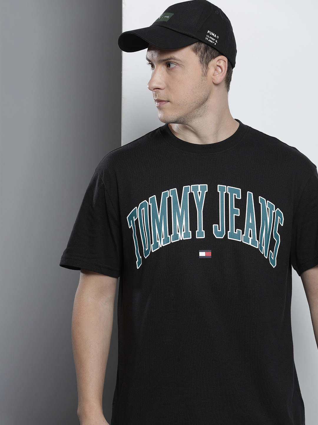 

Tommy Hilfiger Brand Logo Printed Pure Cotton T-shirt, Black
