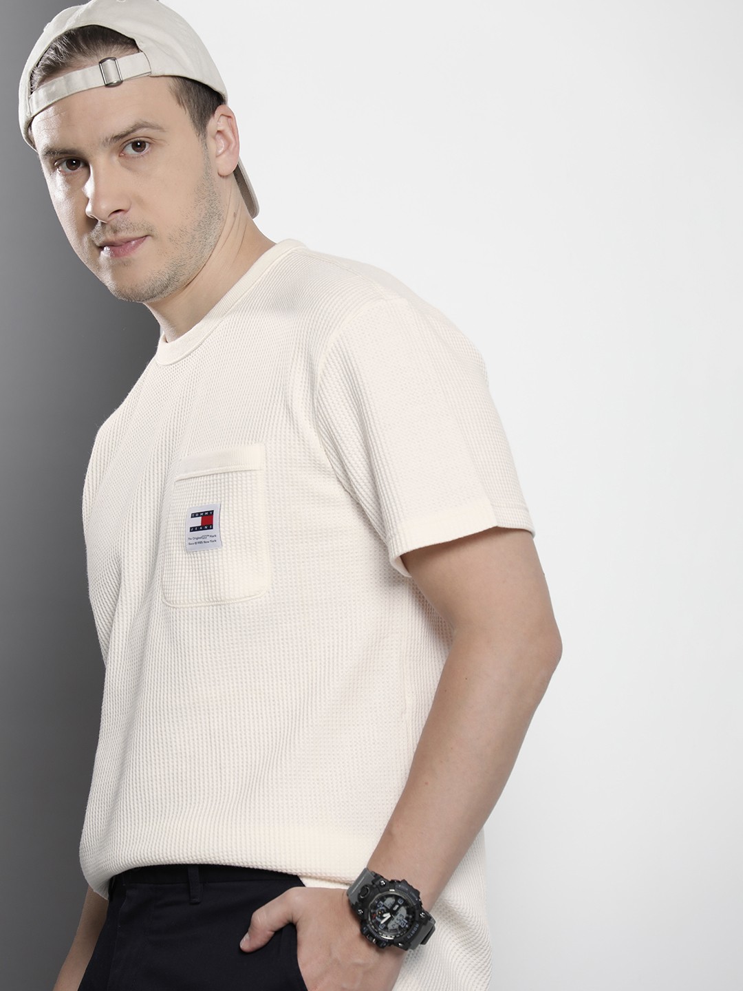 

Tommy Hilfiger Self design Drop-Shoulder Sleeves Pocket T-shirt, Beige