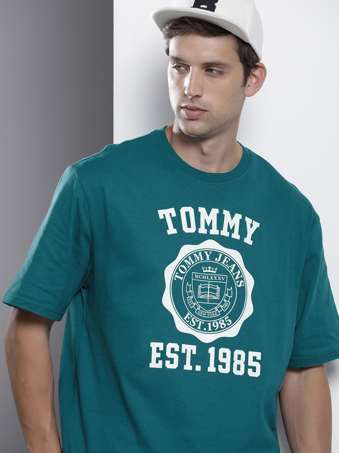 

Tommy Hilfiger Men Brand Logo Printed Pure Cotton Oversized T-shirt, Teal
