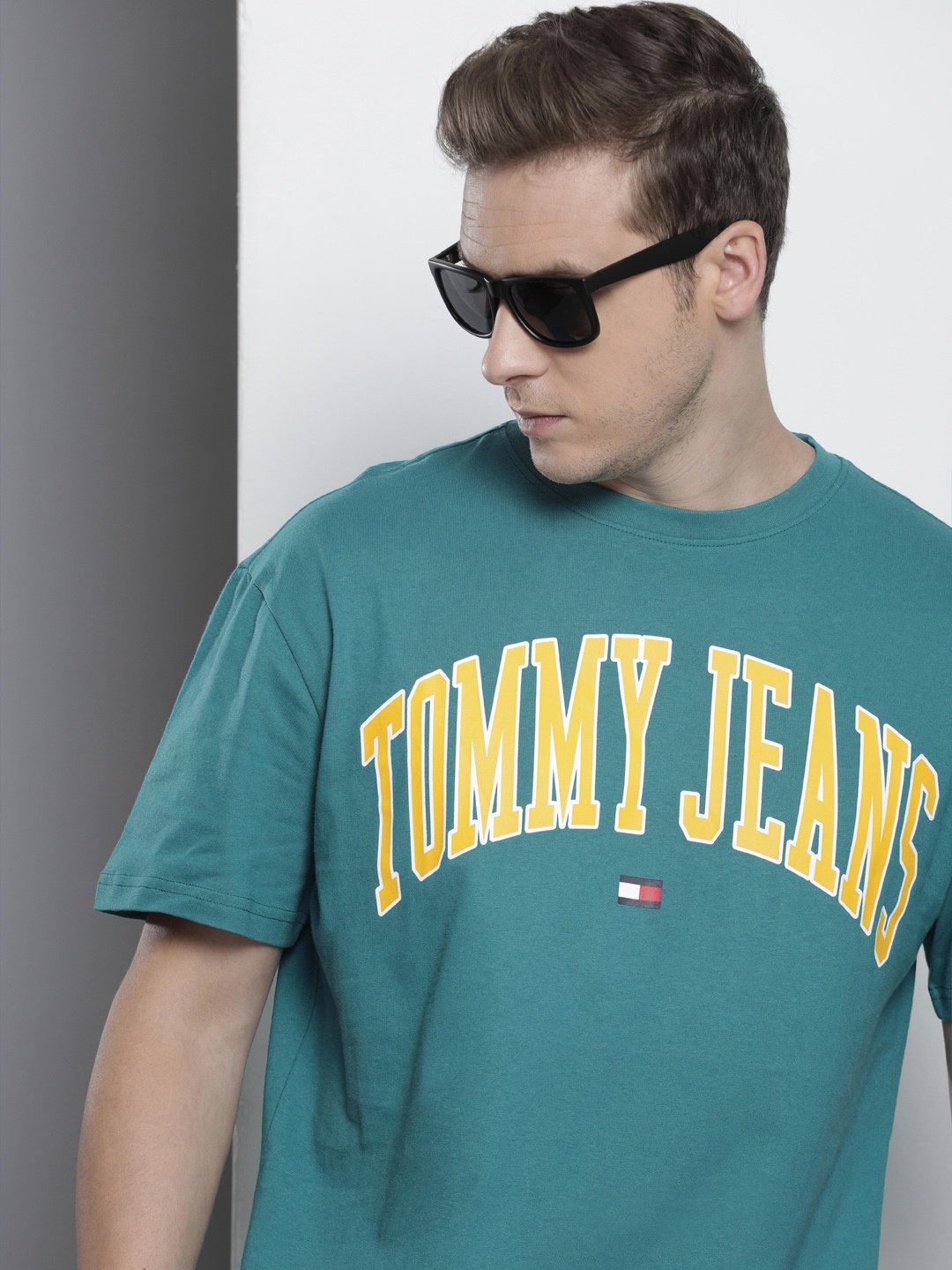 

Tommy Hilfiger Pure Cotton Typography Printed Drop-Shoulder Sleeves T-shirt, Teal