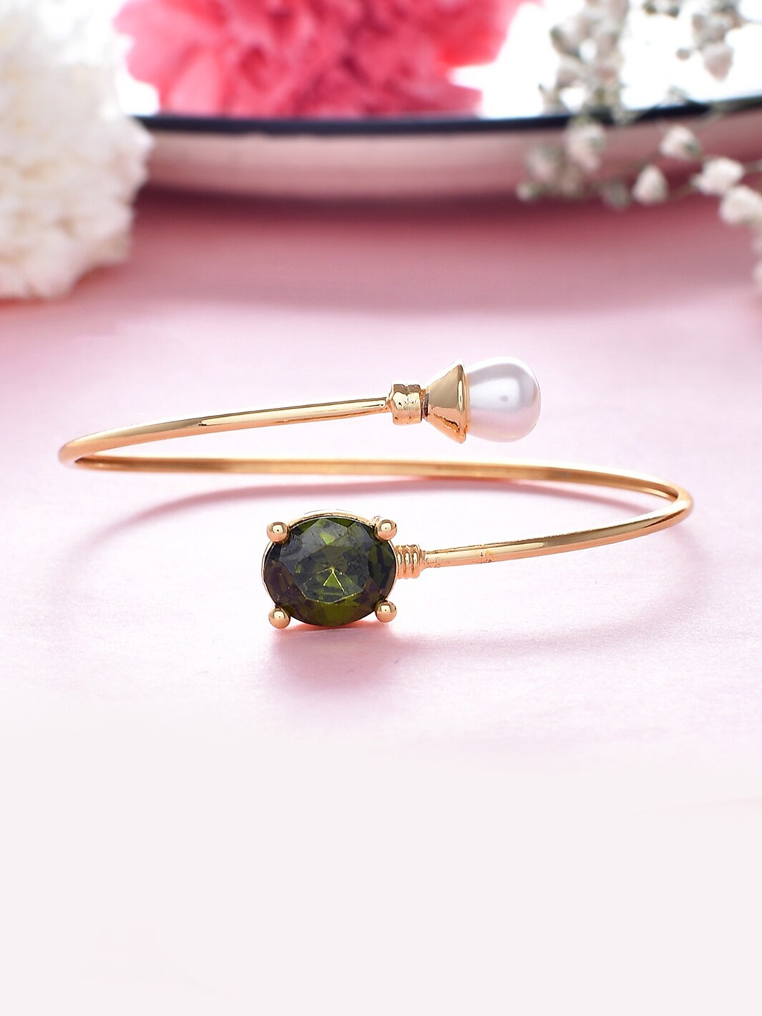 

Voylla Sparkling Elegance Gold-Plated Cubic Zirconia Bangle-Style Bracelet