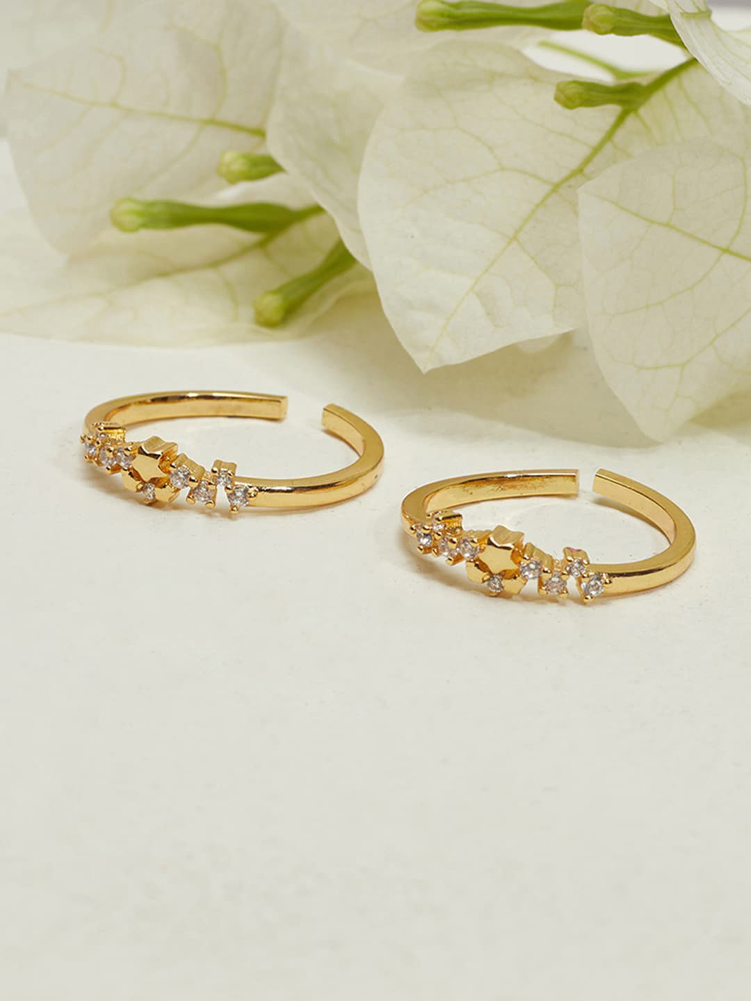 

Voylla Set Of 2 Gold-Plated Stone-Studded Toe Rings