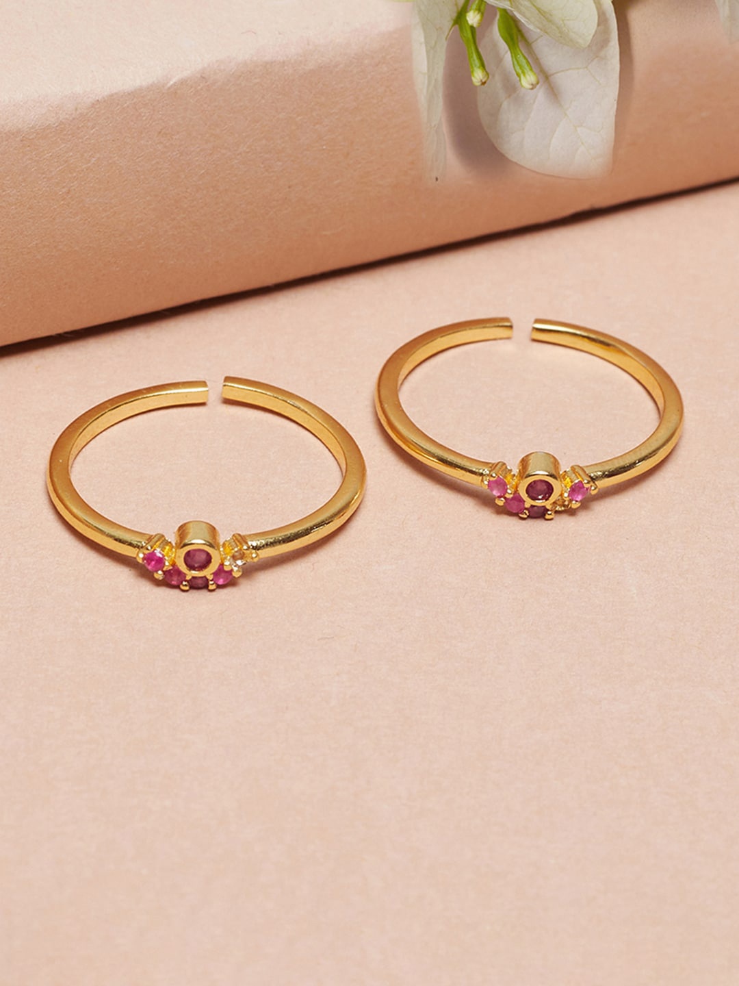 

Voylla Set Of 2 Gold-Plated CZ Studded Toe Ring