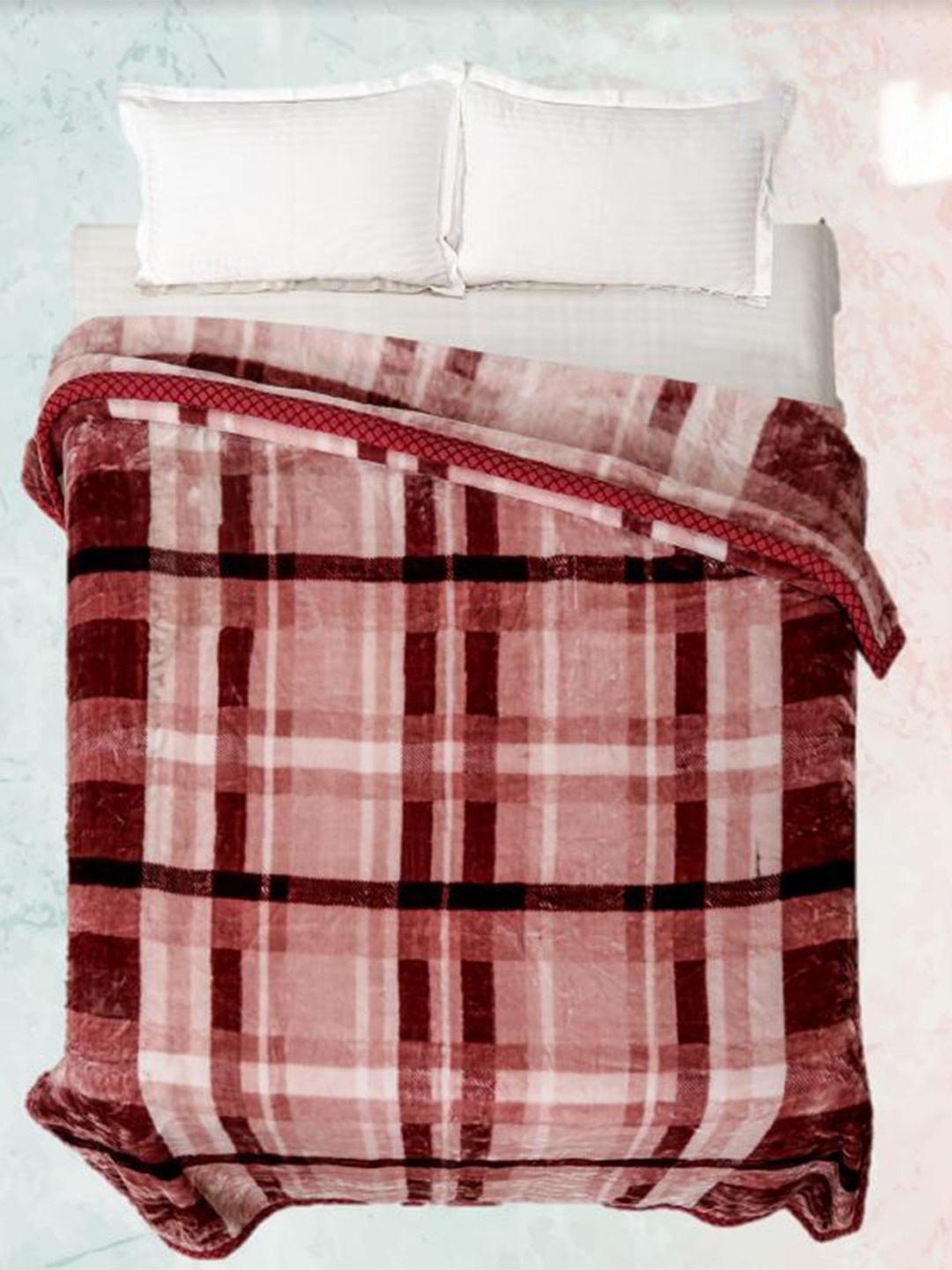 

Signature Maroon & White Geometric Heavy Winter Single Bed Blanket Quilts & Dohars