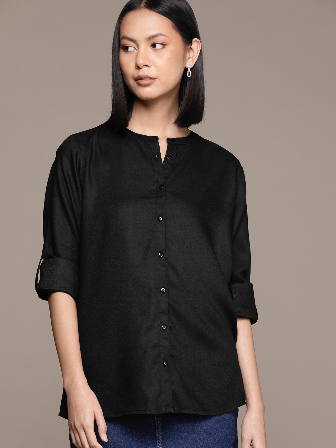 

Roadster Mandarin Collar Roll-Up Sleeves Casual Shirt, Black