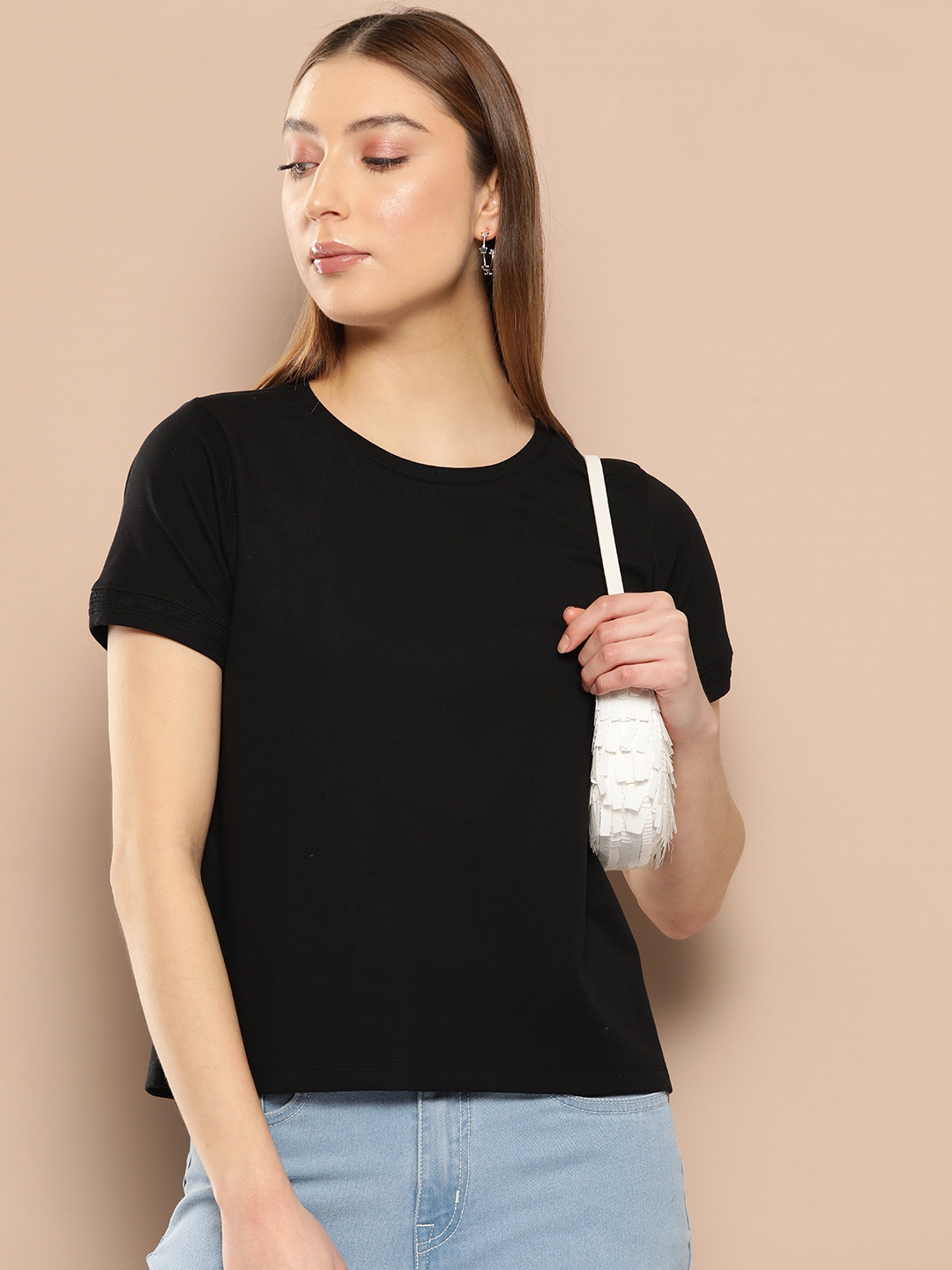 

Chemistry Women Solid Round Neck T-shirt, Black