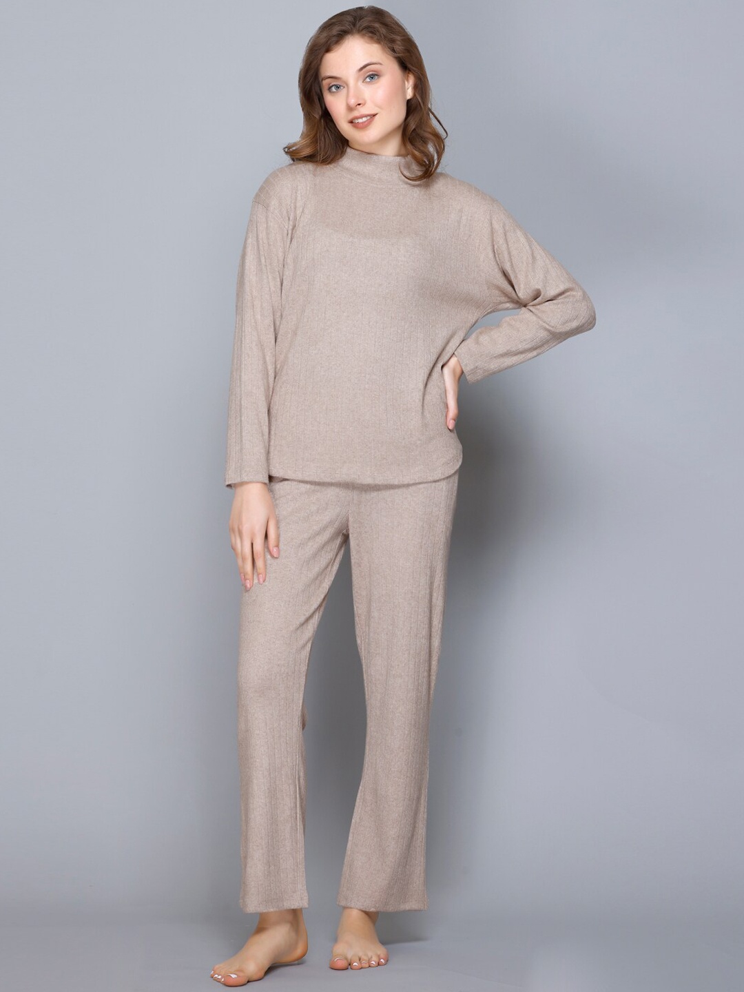 

Kanvin Round Neck Night Suit, Beige
