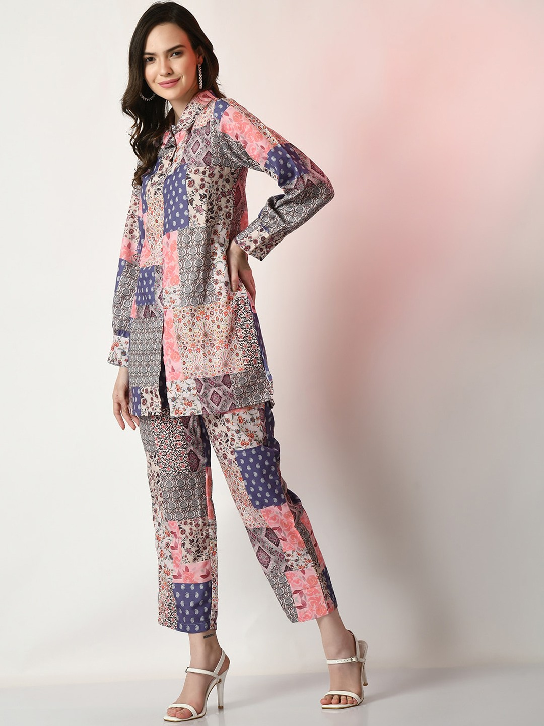 

Sangria Printed Linen Shirt With Trousers Co-Ords, Pink