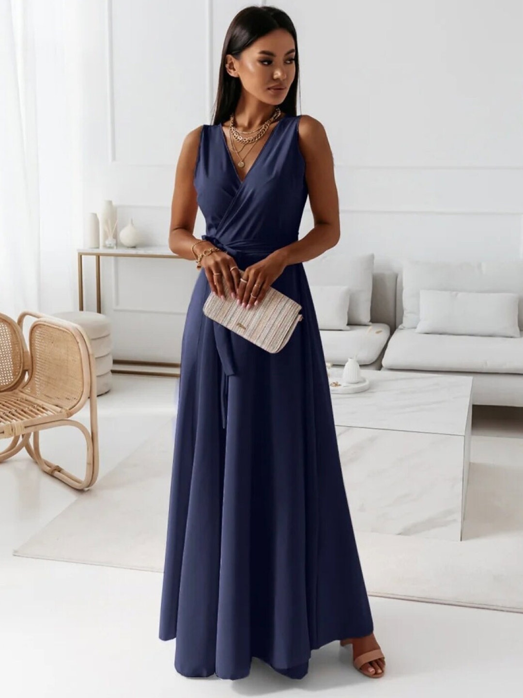 

Stylecast X KPOP Navy Blue V-Neck Sleeveless Maxi Dress