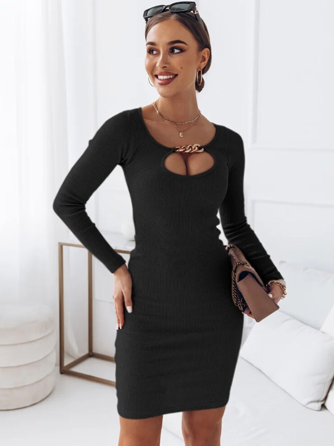 

Stylecast X KPOP Black Keyhole Neck Bodycon Dress