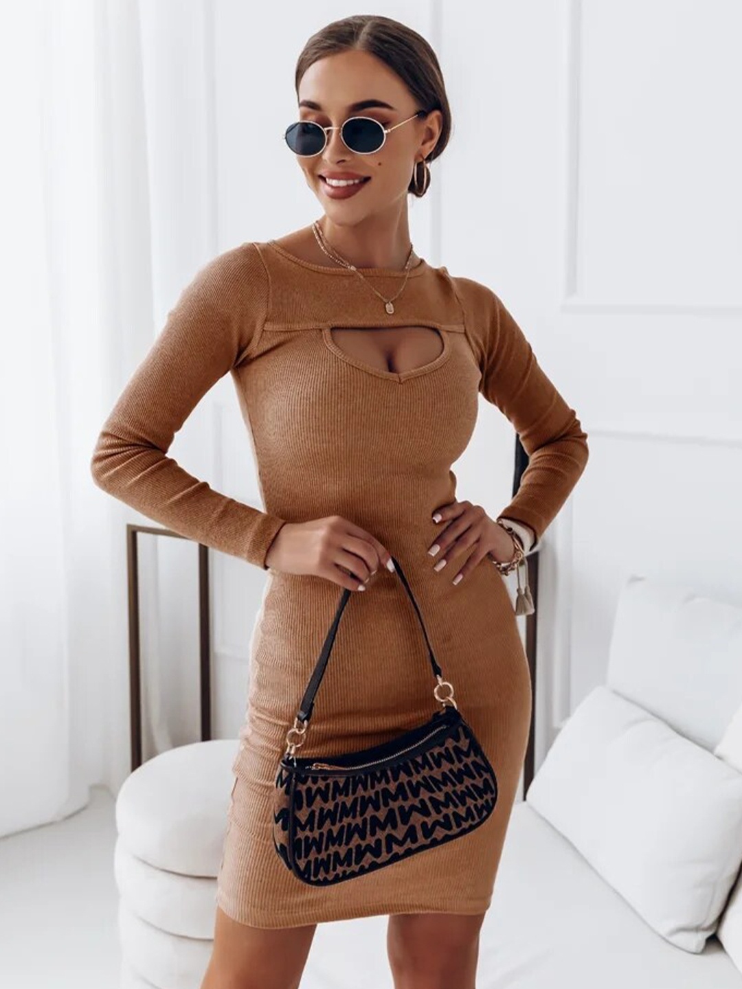 

Stylecast X KPOP Brown Round Neck Bodycon Dress