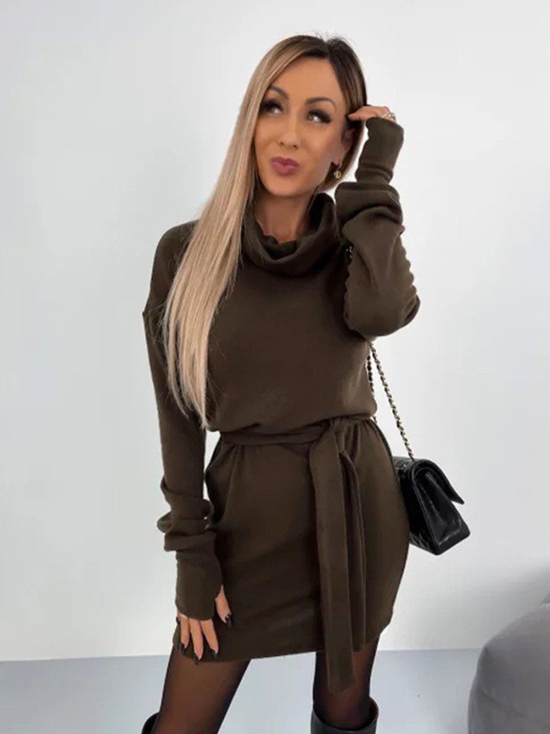 

Stylecast X KPOP Brown High Neck Tie Ups Sheath Dress