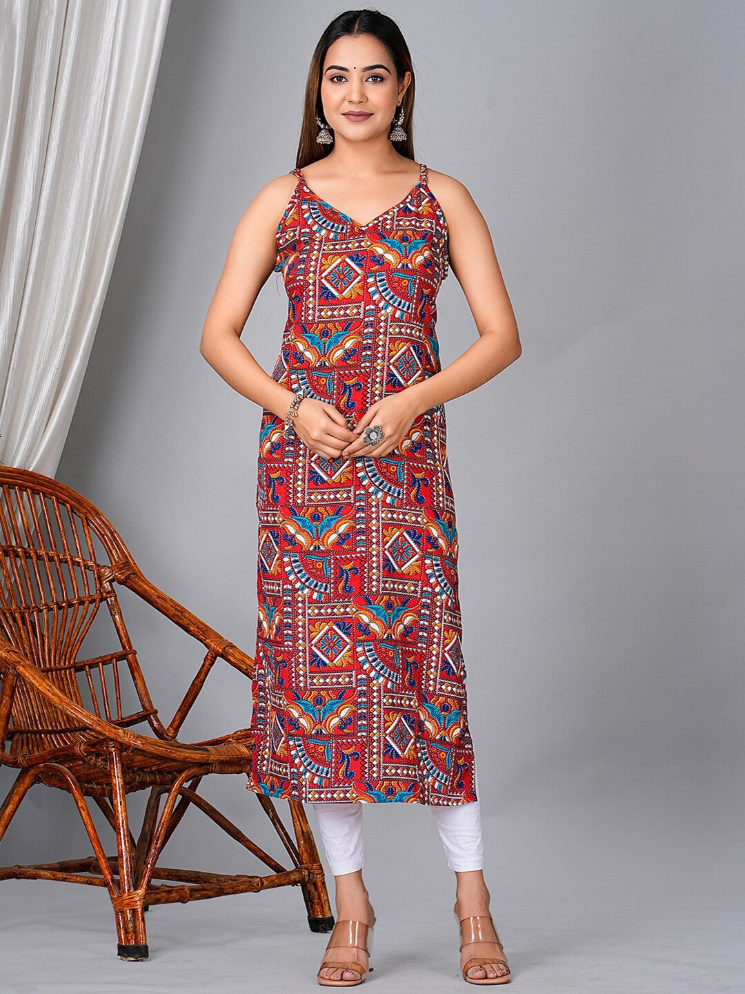 

KPF Abstract Printed Crepe Kurta, Maroon
