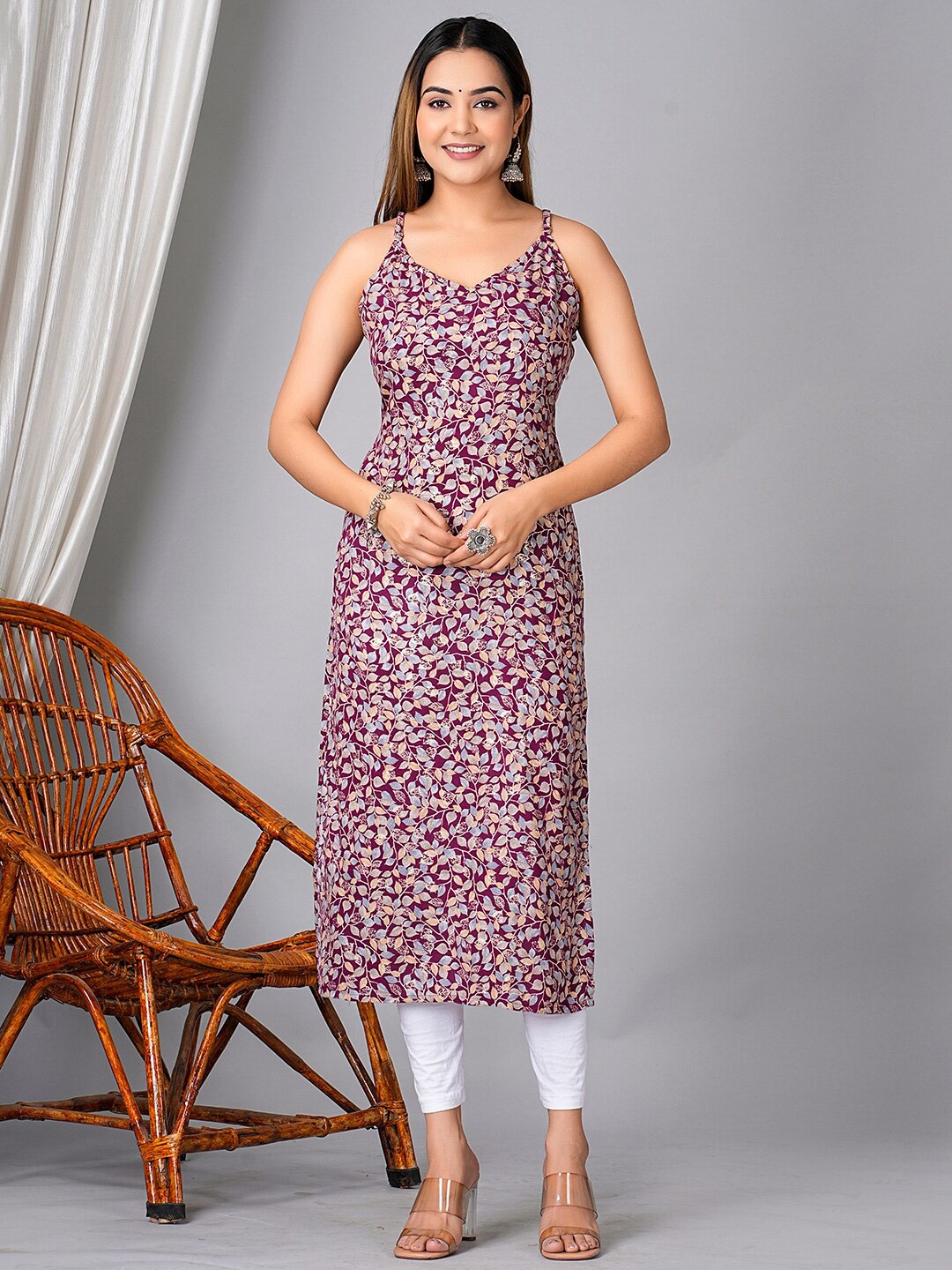 

KPF Floral Printed Shoulder Straps Straight Kurta, Maroon