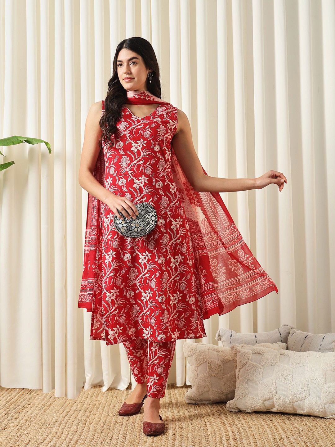 

KALINI Ethnic Motifs Printed Regular Pure Cotton Kurta With Trousers & Dupatta, Red