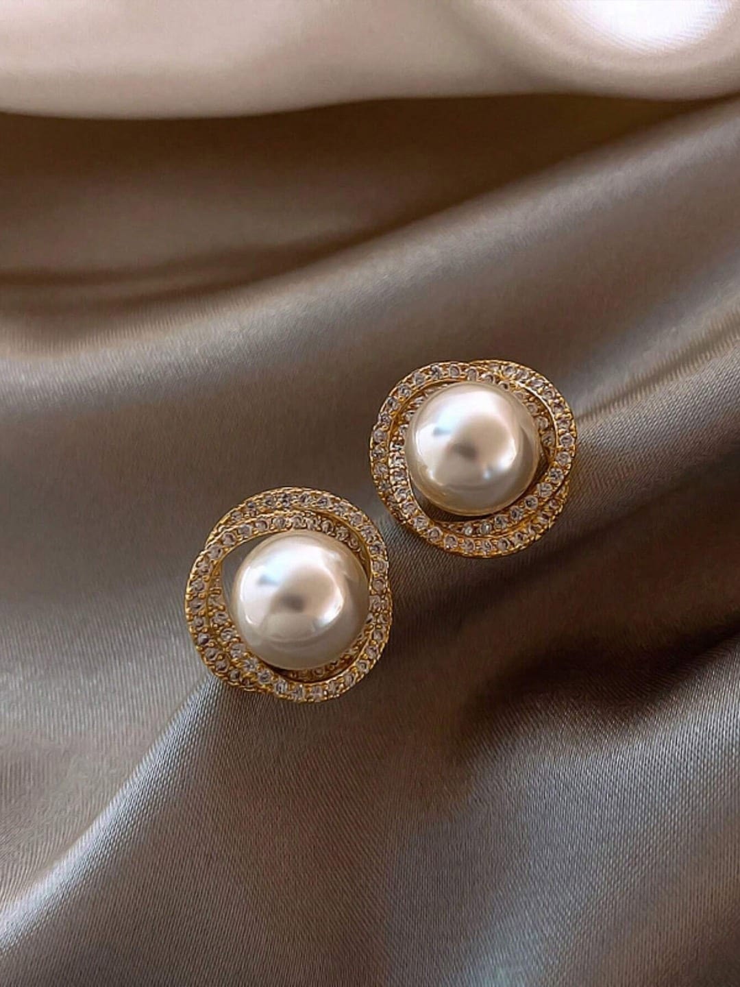 

Krelin Gold Plated Stone Studded & Beaded Studs Earrings