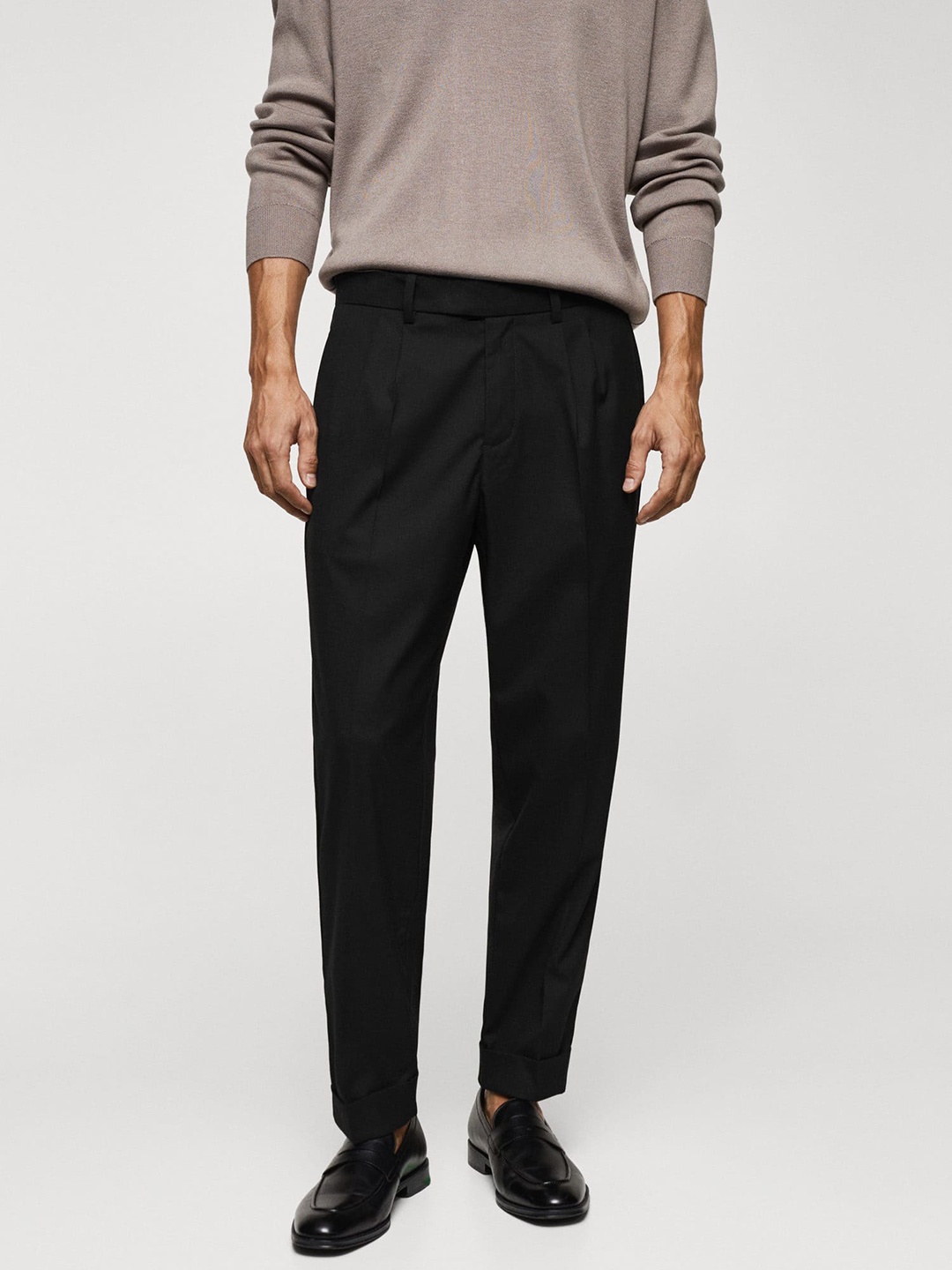 

MANGO MAN Slim Fit Pleated Under Cuffed Trousers, Black