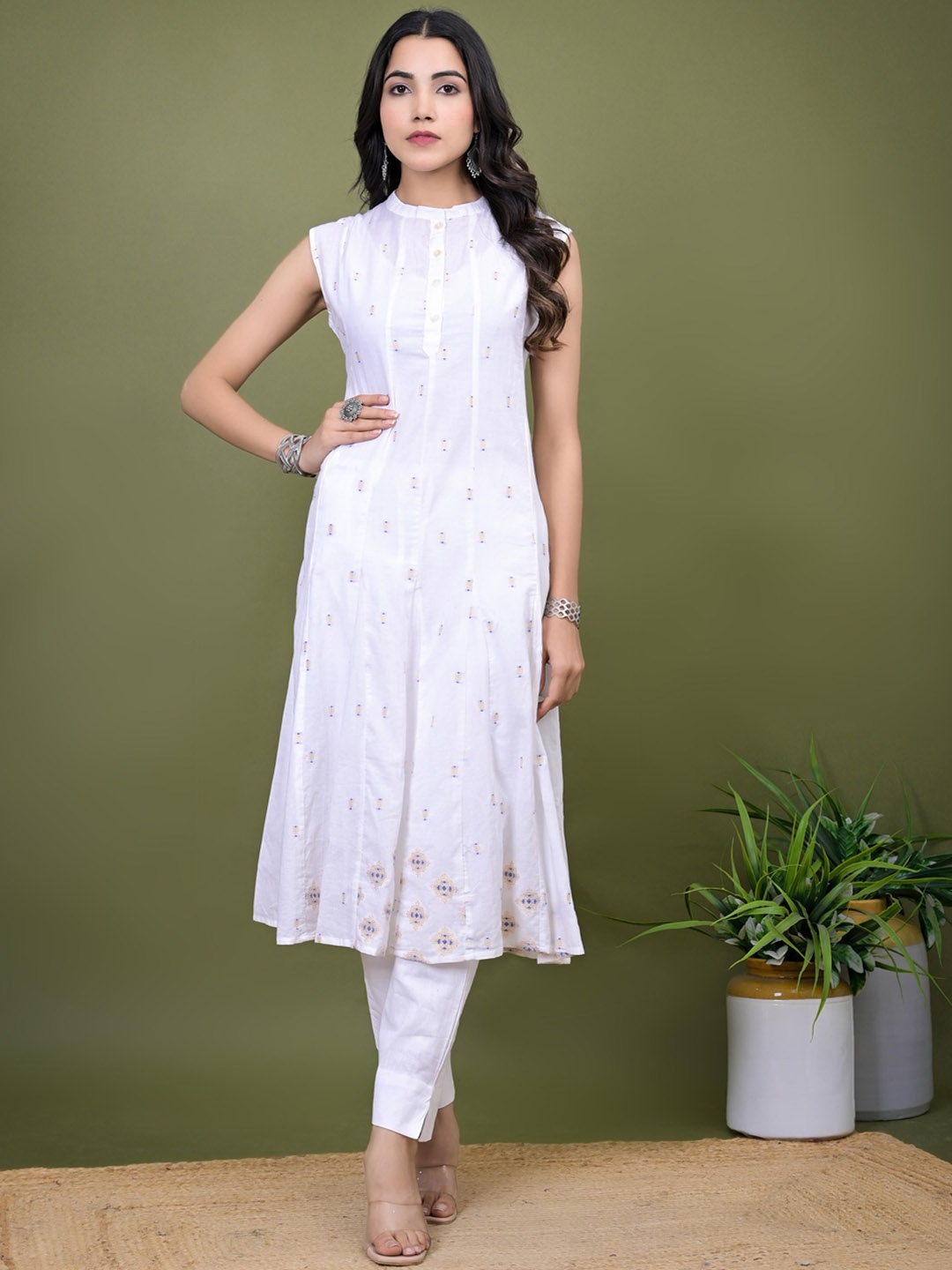 

Ramas Ethnic Motifs Cotton Mandarin Collar A Line Kurta, White