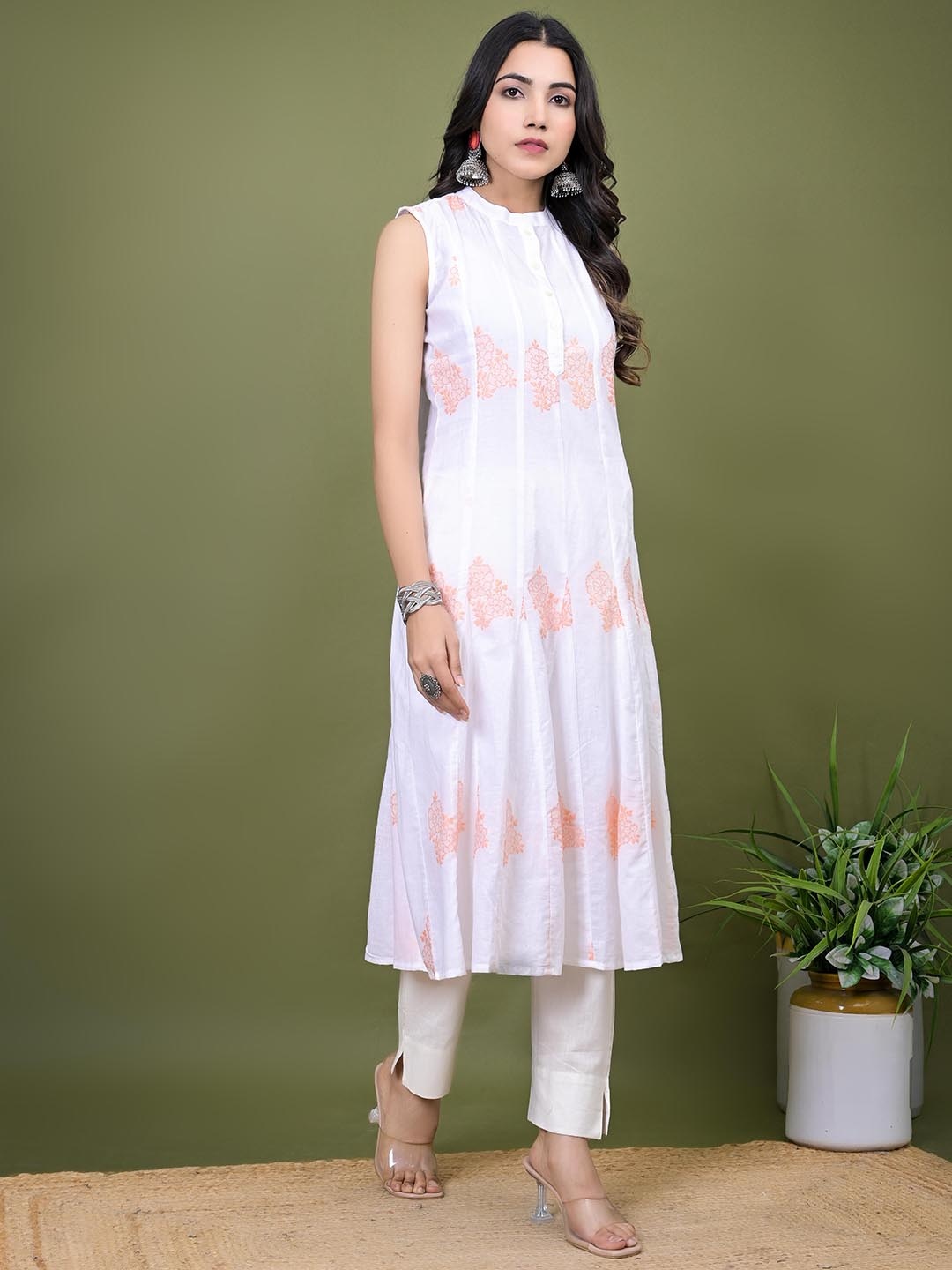 

Ramas Floral Printed Cotton Mandarin Collar A Line Kurta, White