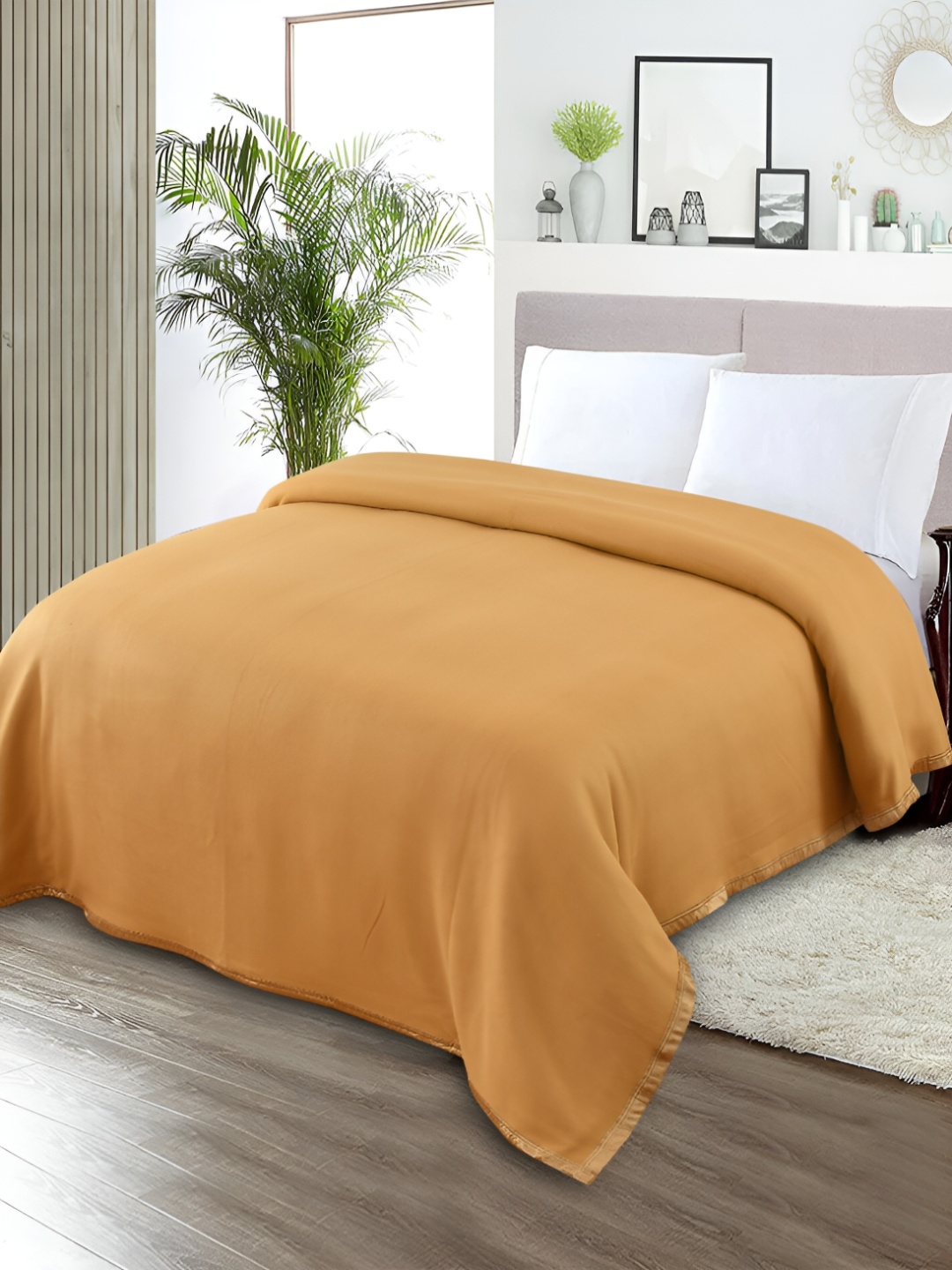 

BREVARD Beige Fleece Heavy Winter 210 GSM Double Bed Blanket