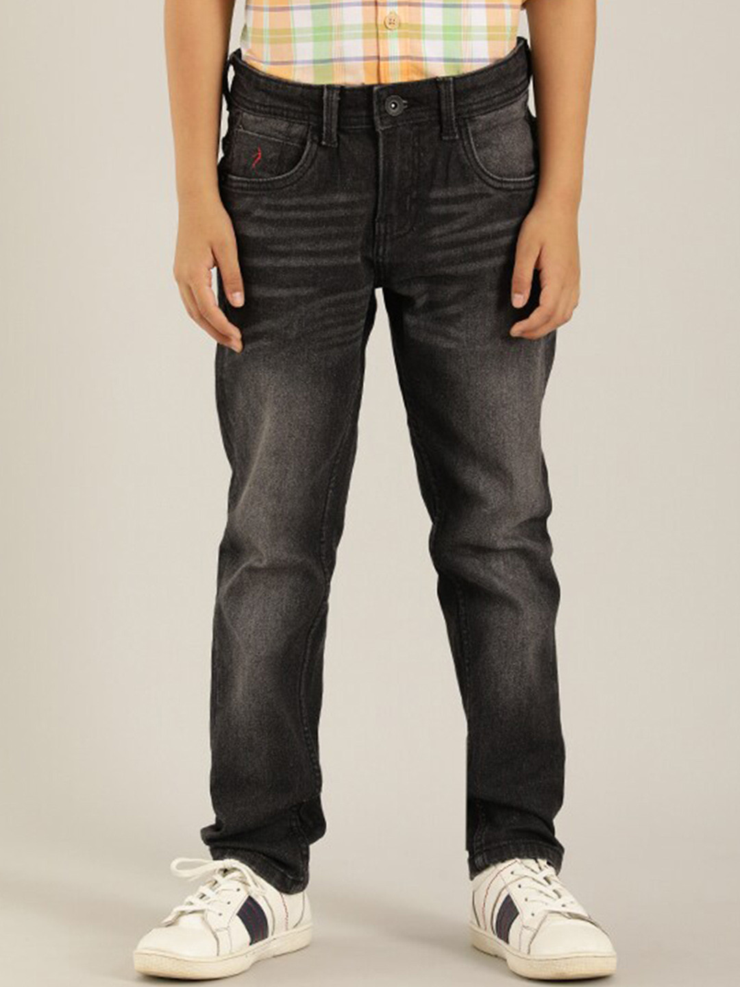 

Indian Terrain Boys Regular Fit Mid Rise Jeans, Black