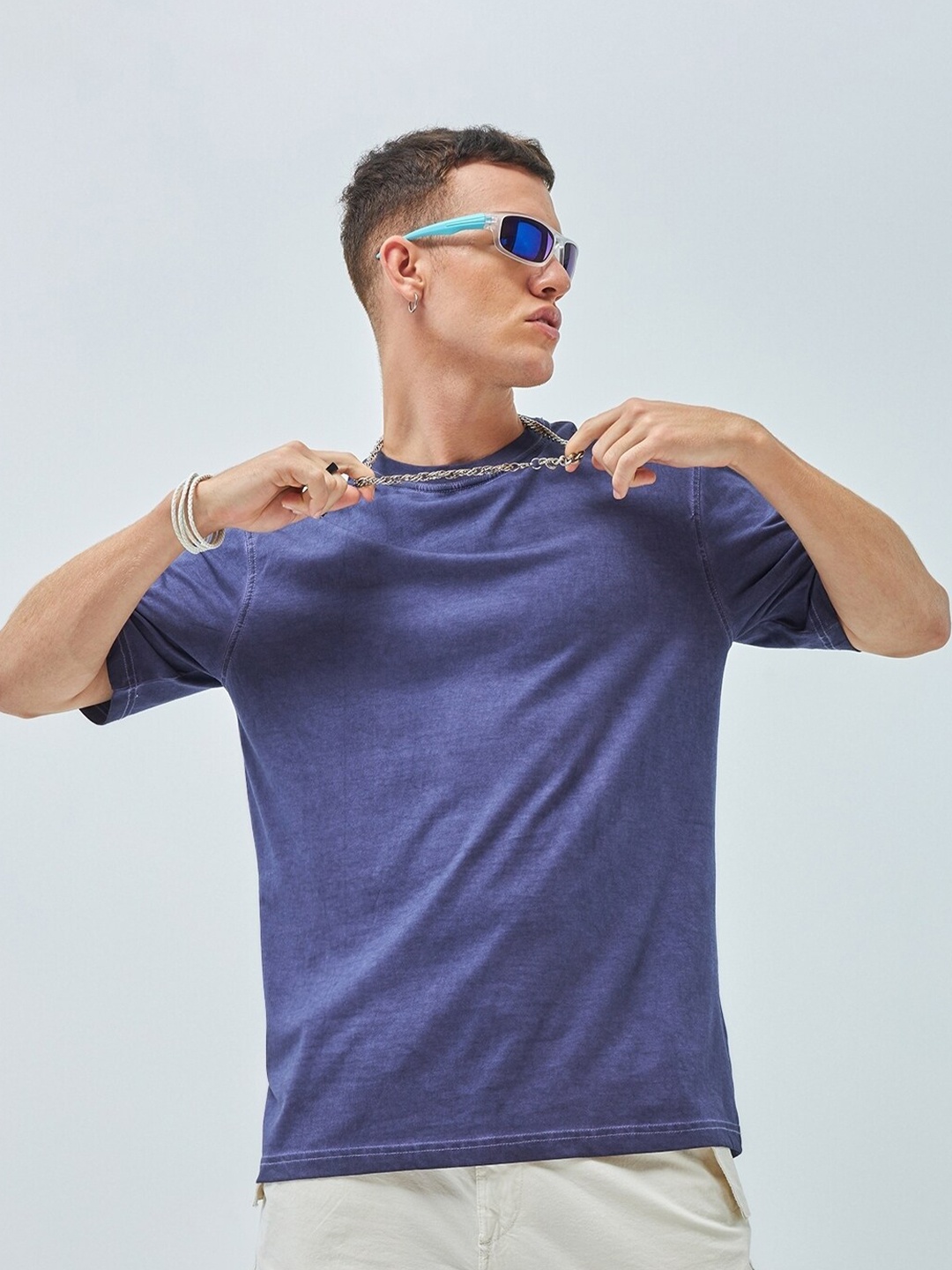 

Bewakoof Blue Oversized Drop Shoulder Sleeves Pure Cotton T-shirt