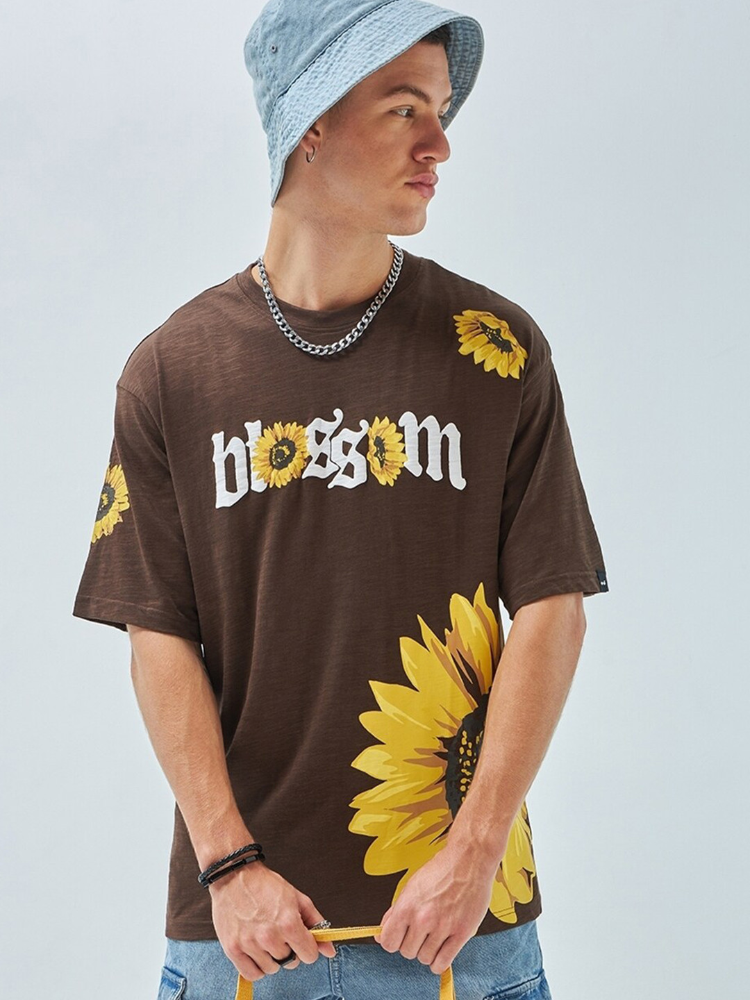 

Bewakoof Air 1.0 Men Blossom Graphic Printed Oversized T-shirt, Brown