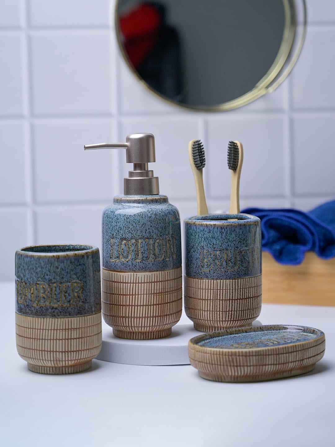 

MARKET99 Grey 4 Pieces Textured Matte Ceramic Bathroom Accessories