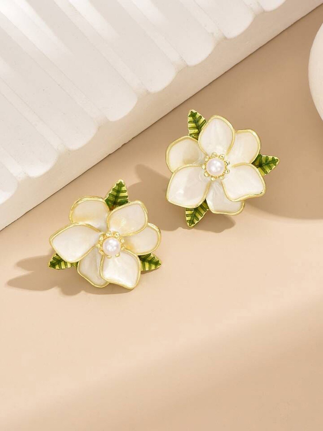 

FIMBUL Gold-Plated Pearl-Beaded Stud Earrings