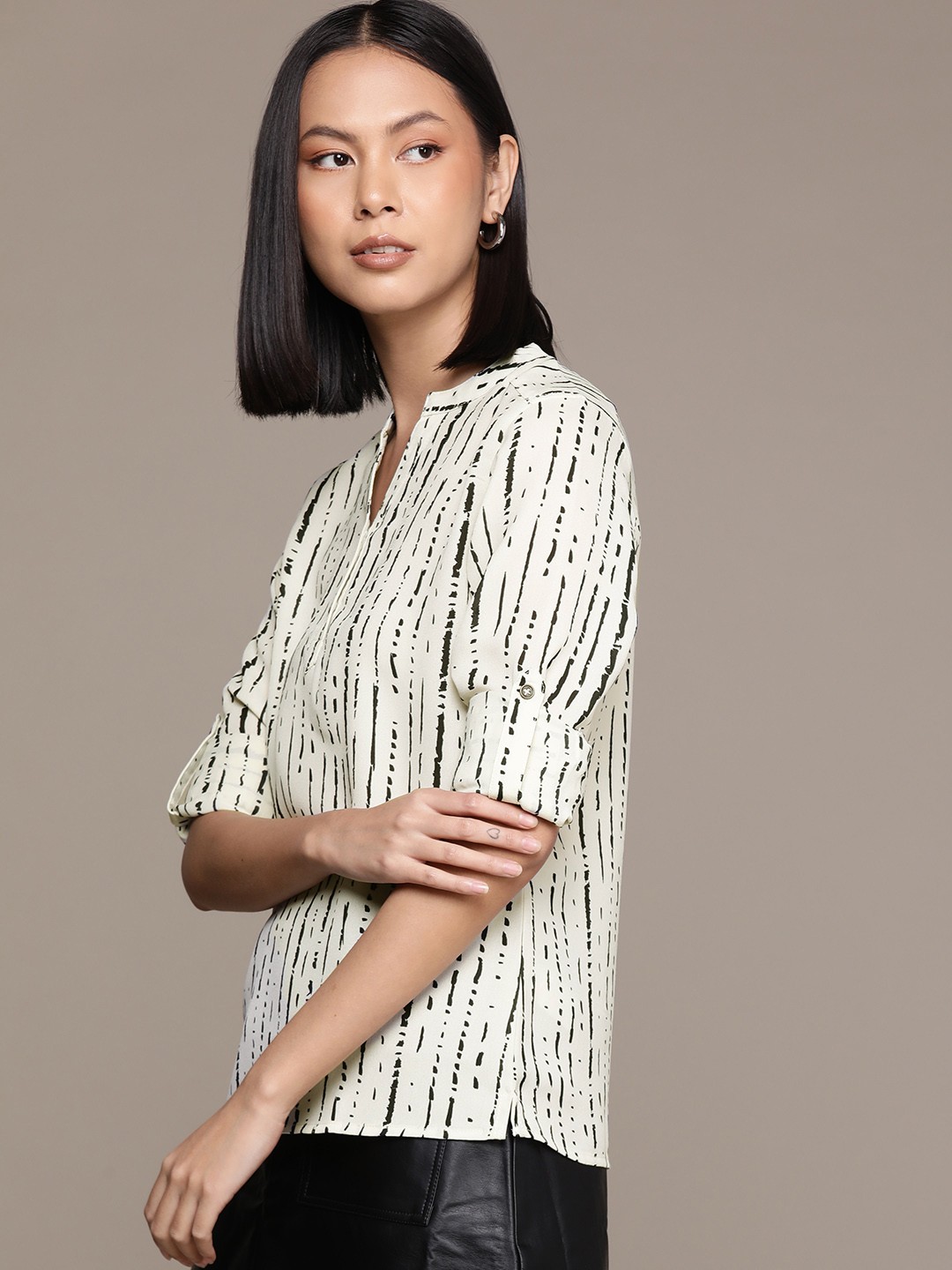 

Roadster Mandarin Collar Roll-Up Sleeves Shirt Style Top, Off white