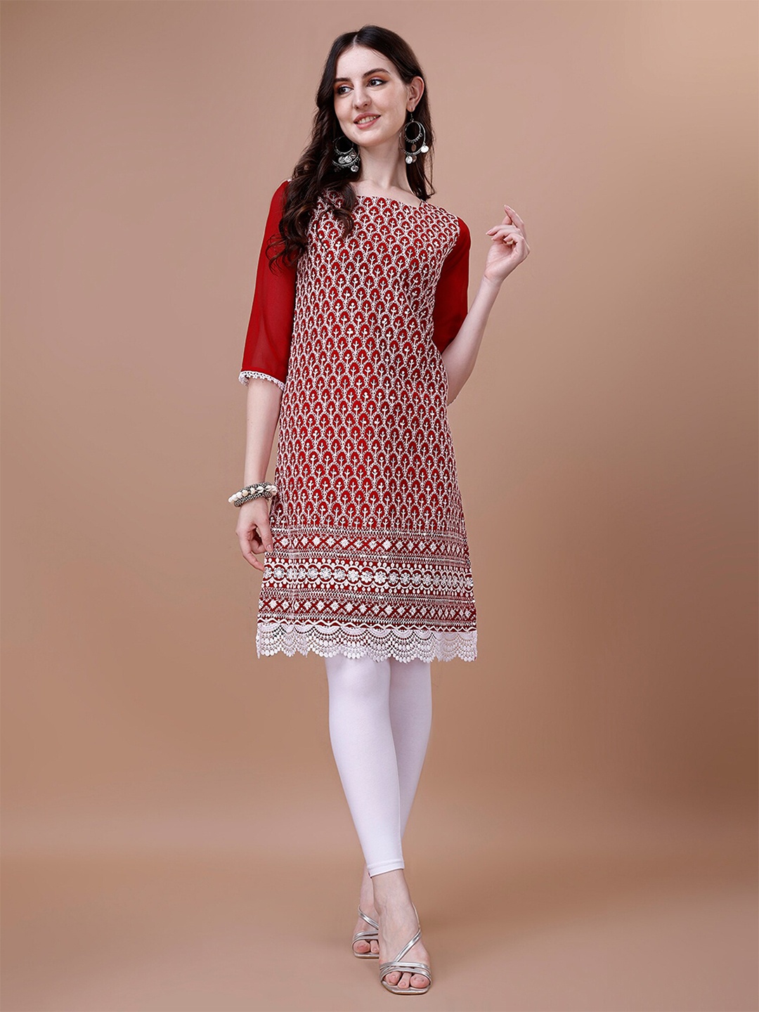 

N N ENTERPRISE Ethnic Motifs Embroidered Straight Kurta, Red