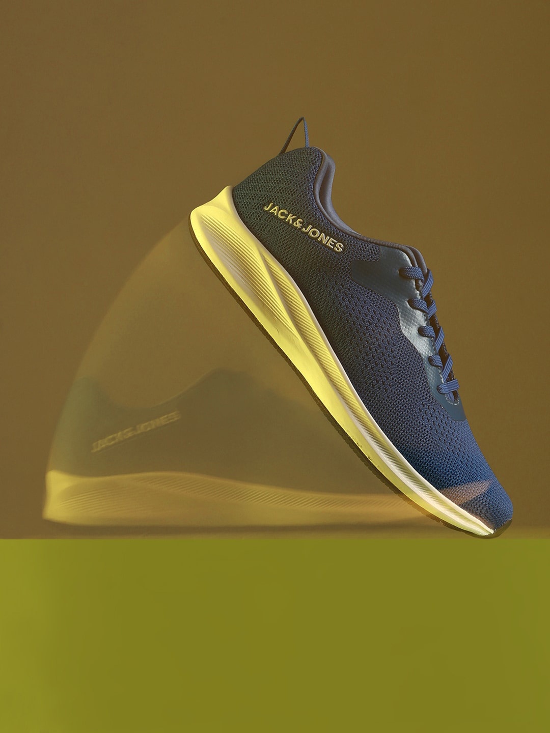 

Jack & Jones Men Perforations Sneakers, Blue