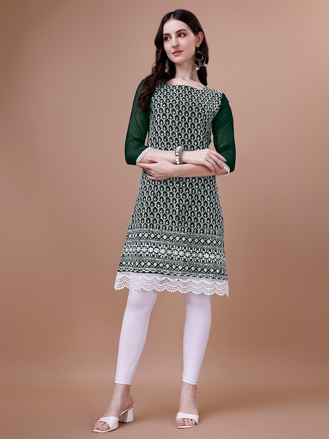 

N N ENTERPRISE Ethnic Motifs Embroidered Straight Kurta, Green