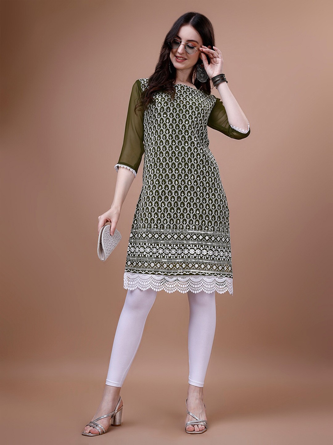 

N N ENTERPRISE Embroidered Straight Kurta, Olive