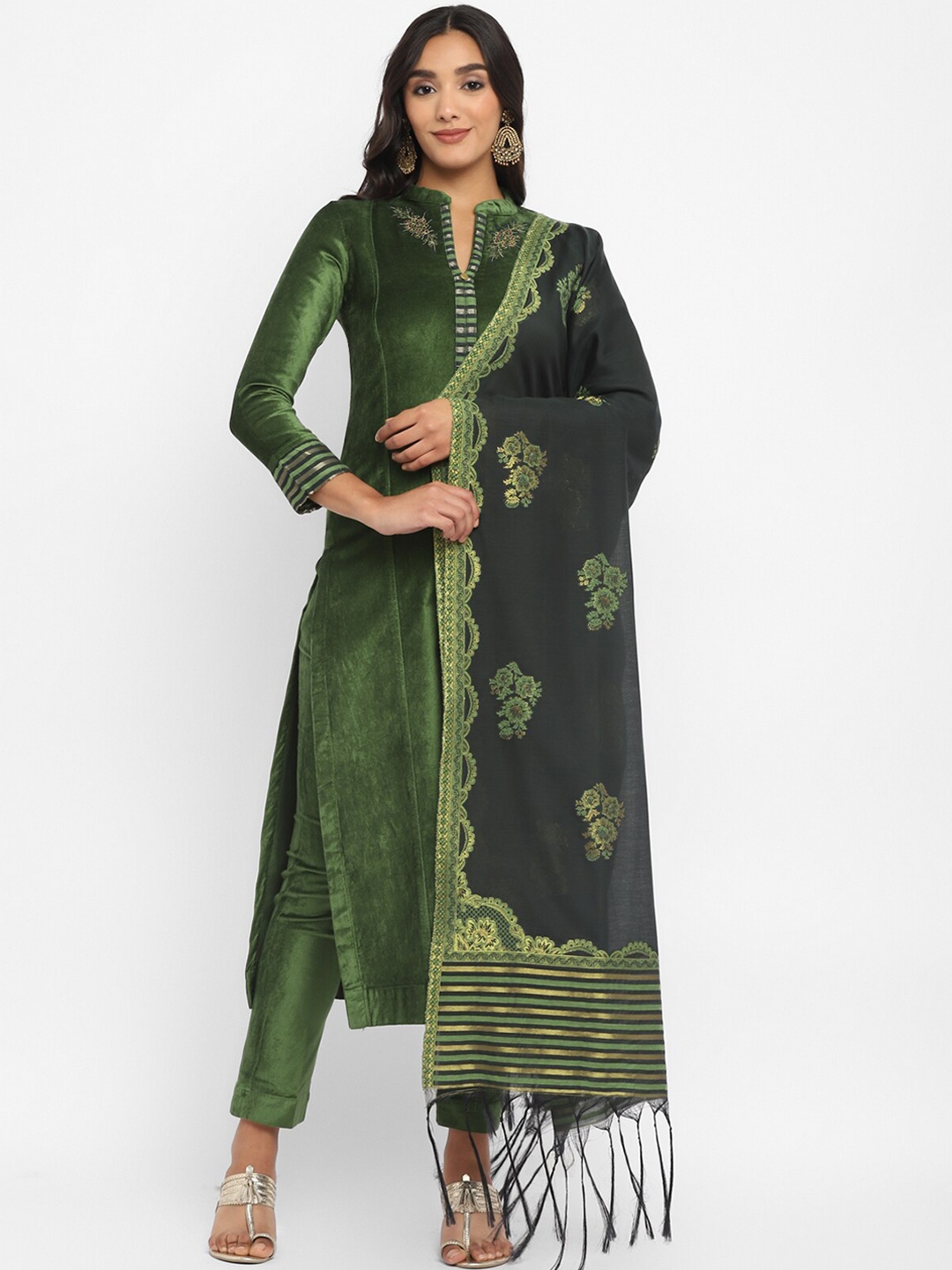 

STADO Ethnic Motifs Yoke Design Regular Pure Woolen Kurta with Trousers & Dupatta, Green