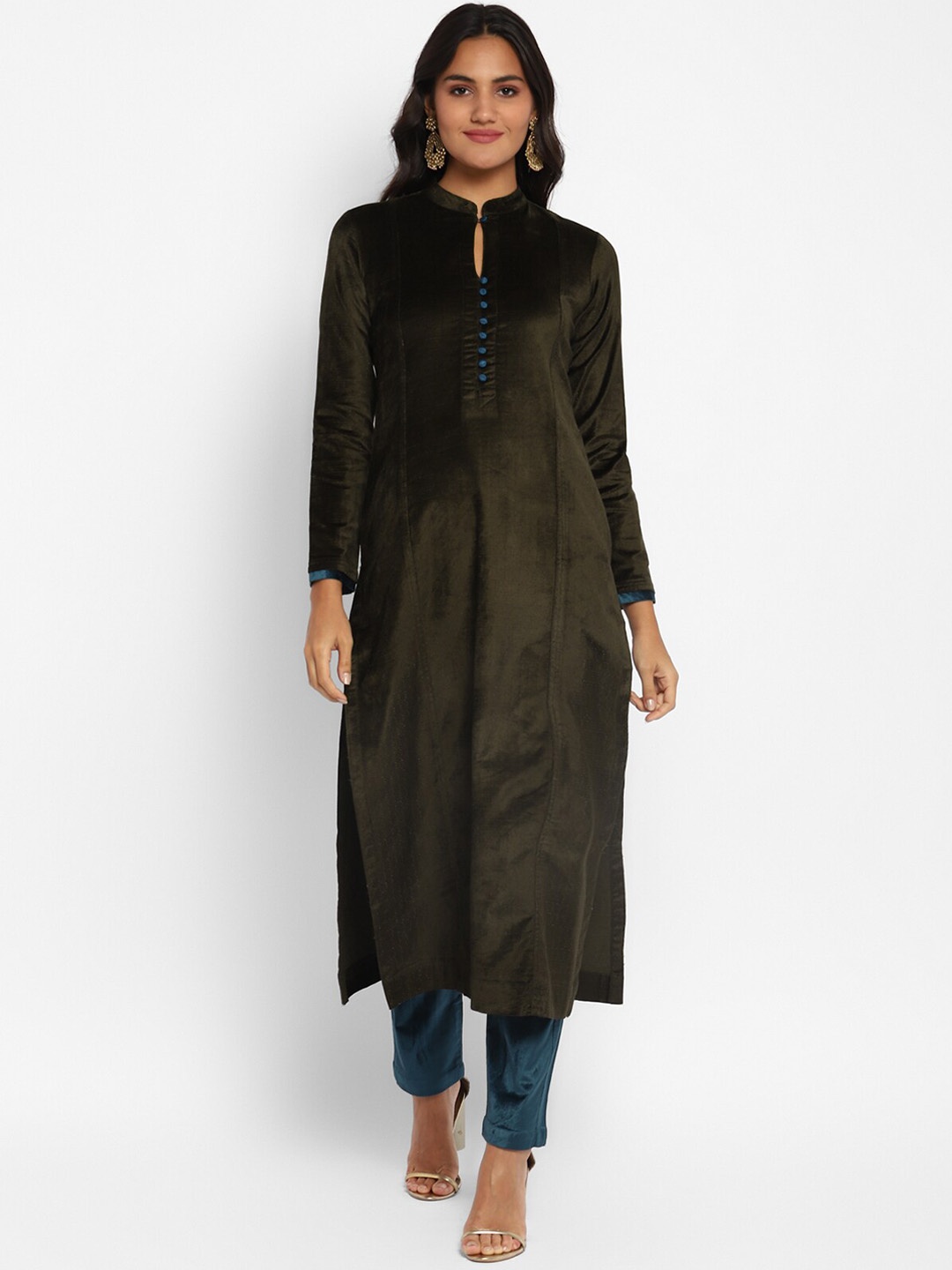 

STADO Straight Velvet Kurta with Trousers, Olive